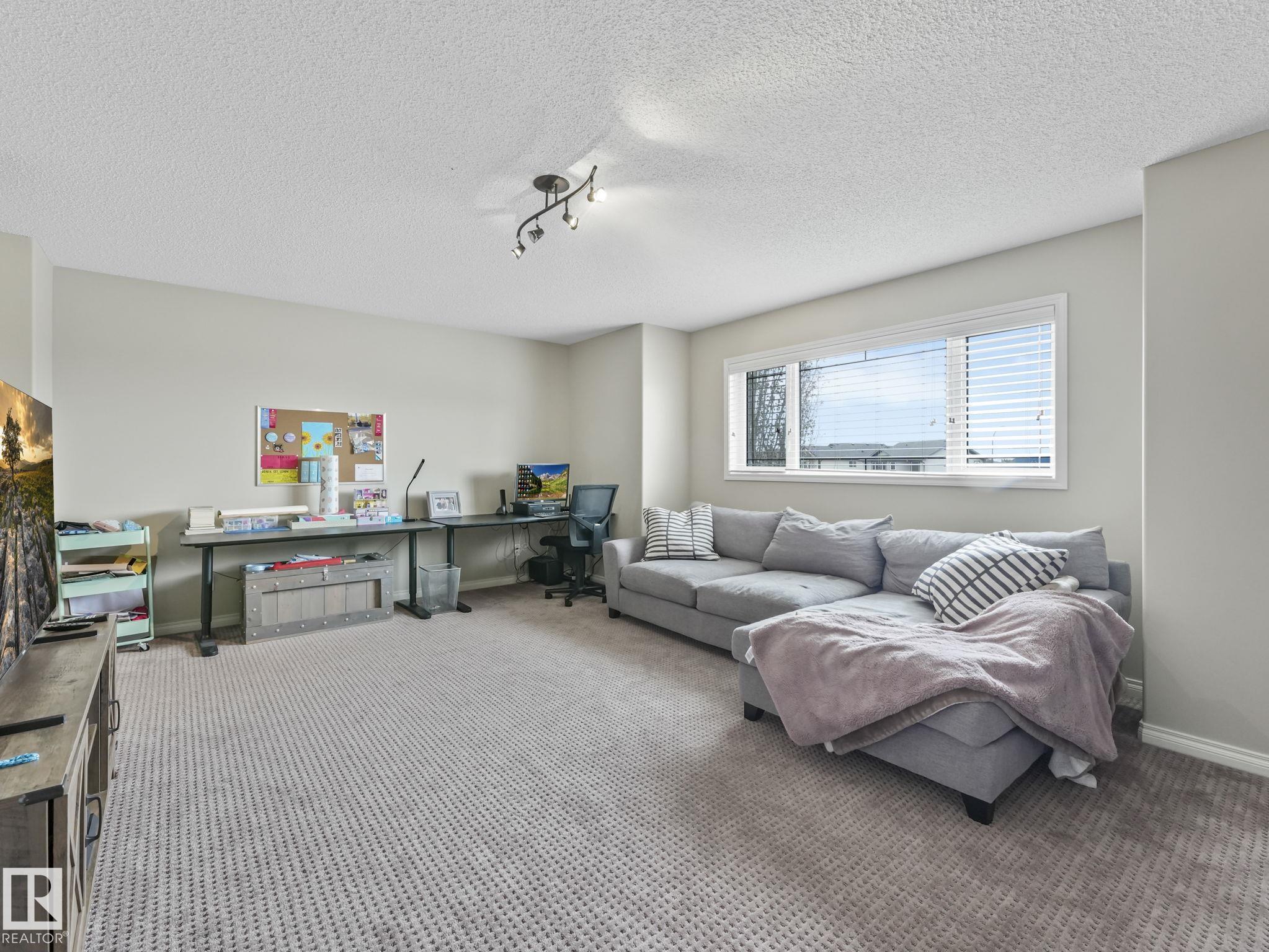 Photo 42 at 20853 92a Avenue NW, Suder Greens, Edmonton