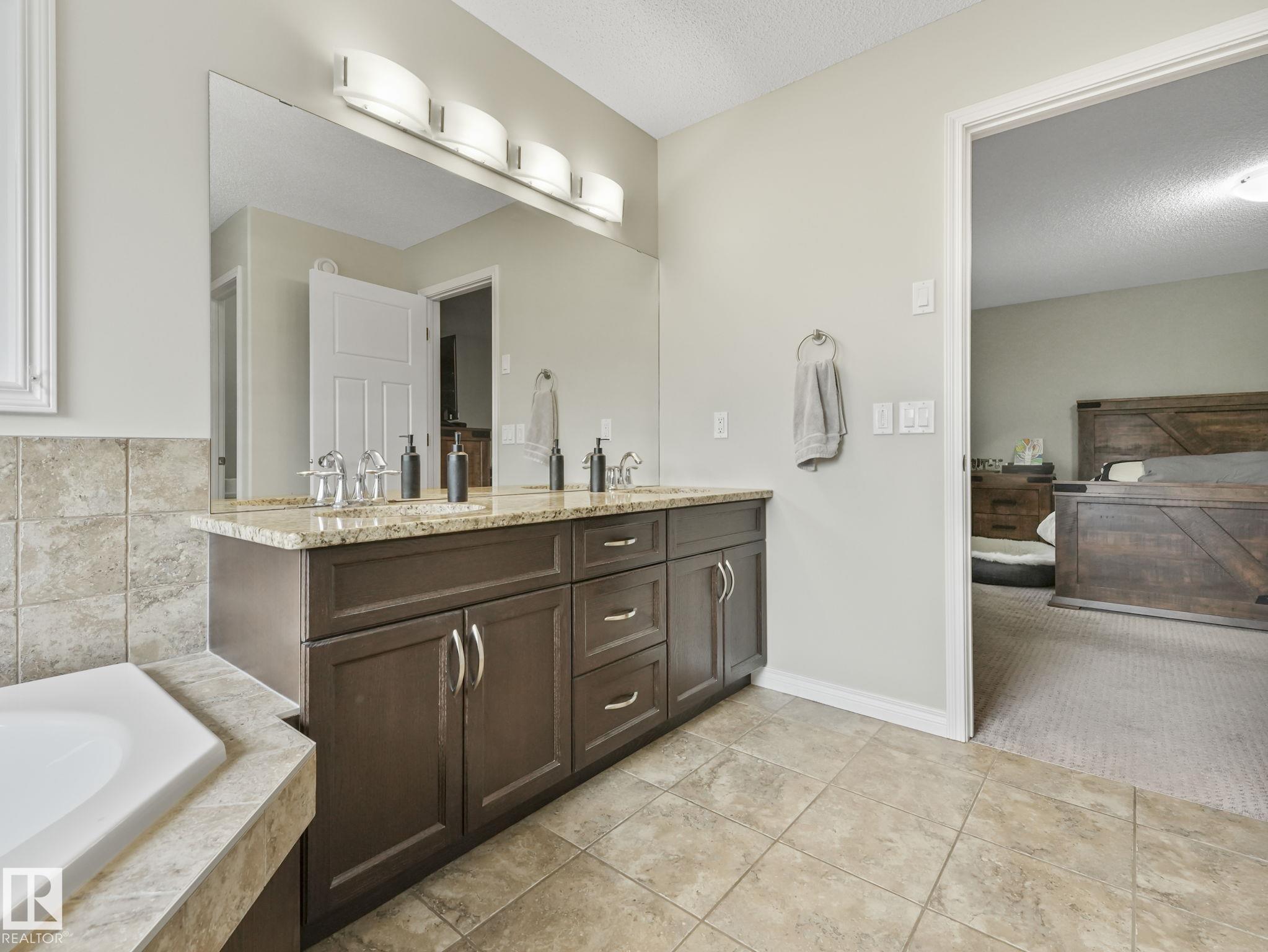 Photo 48 at 20853 92a Avenue NW, Suder Greens, Edmonton