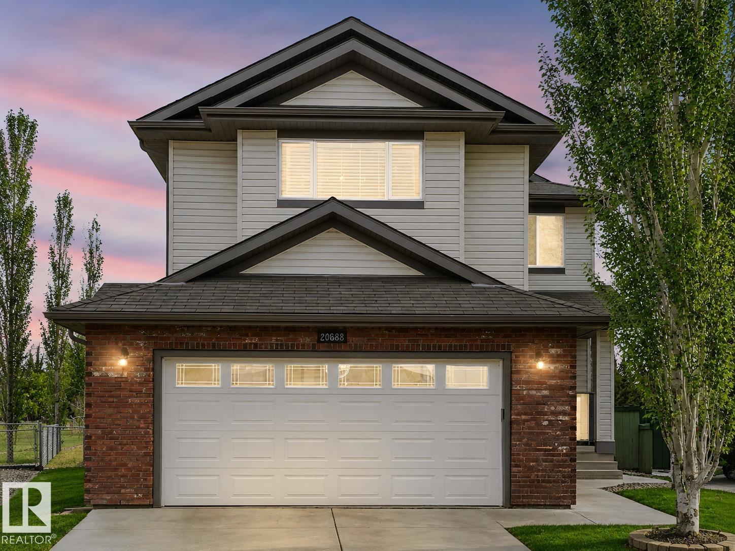 https://zimg.paragon.ice.com/ParagonImages/Property/PM/RAE/225401623/67/0/0/e87af25d38ba85f5f98746c0d8fab7c2/1/01fd338ce7822d43ff353562ab17adf8/225401623-a1fc38fd-f6a2-4e44-8e7a-42f463cc83a4.JPG