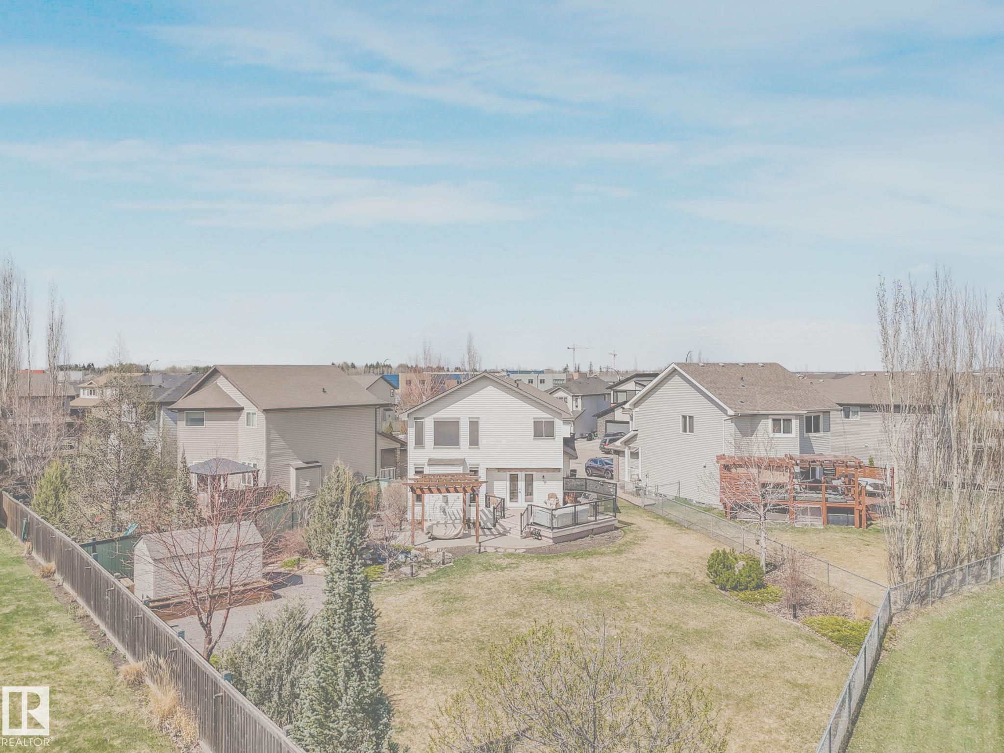Photo 8 at 20853 92a Avenue NW, Suder Greens, Edmonton