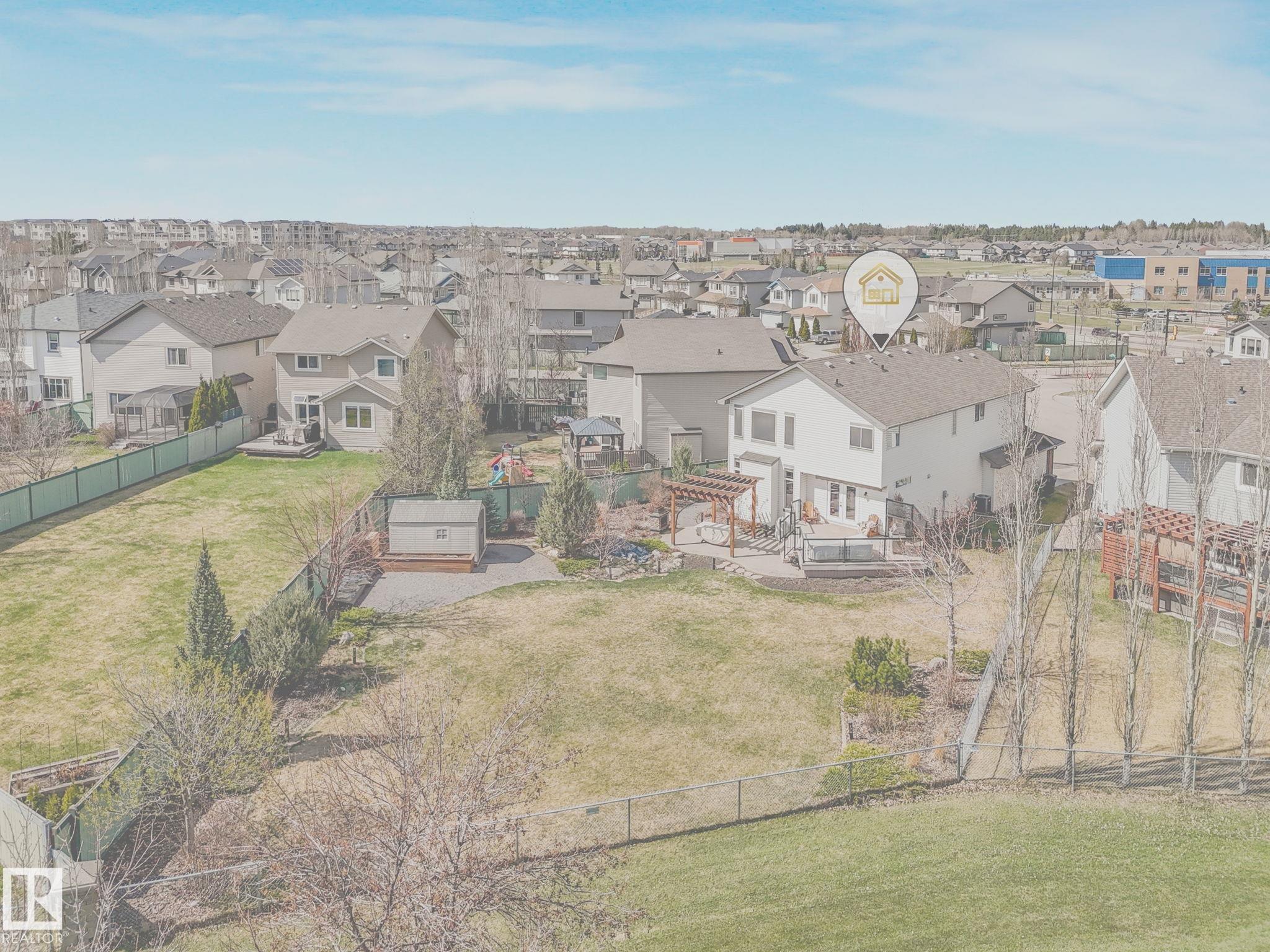 Photo 9 at 20853 92a Avenue NW, Suder Greens, Edmonton