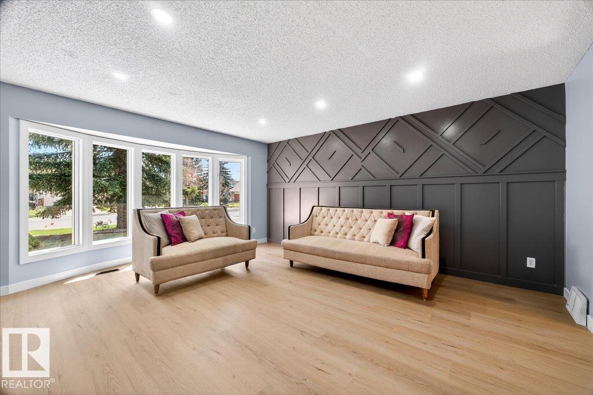 Photo 12 at 706 Burley Drive NW, Bulyea Heights, Edmonton