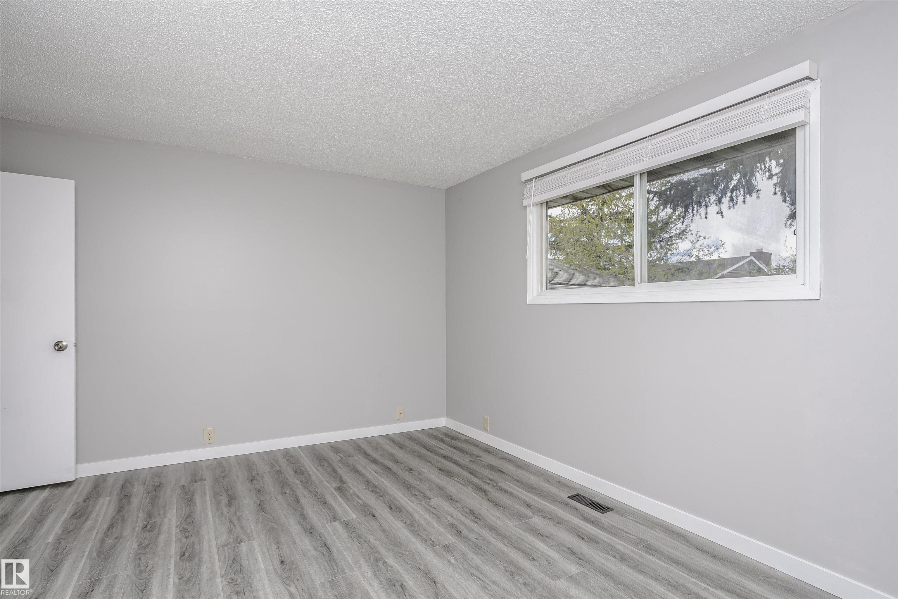 Photo 18 at 11436 161 Avenue NW, Dunluce, Edmonton