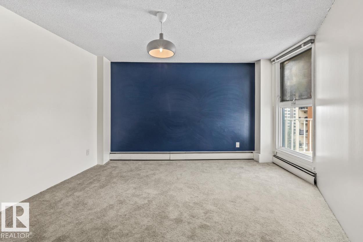1004 - 10045 117 Street NW, Wîhkwêntôwin, Edmonton