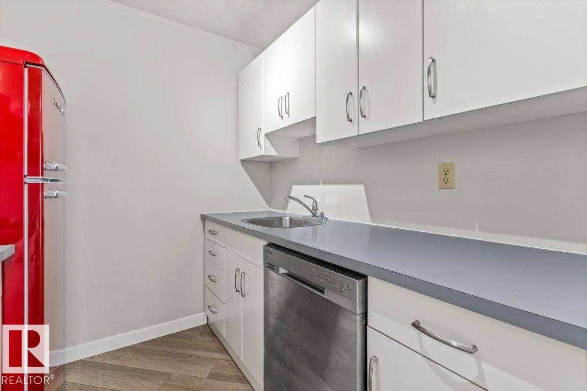 Photo 19 at 1004 - 10045 117 Street NW, Wîhkwêntôwin, Edmonton