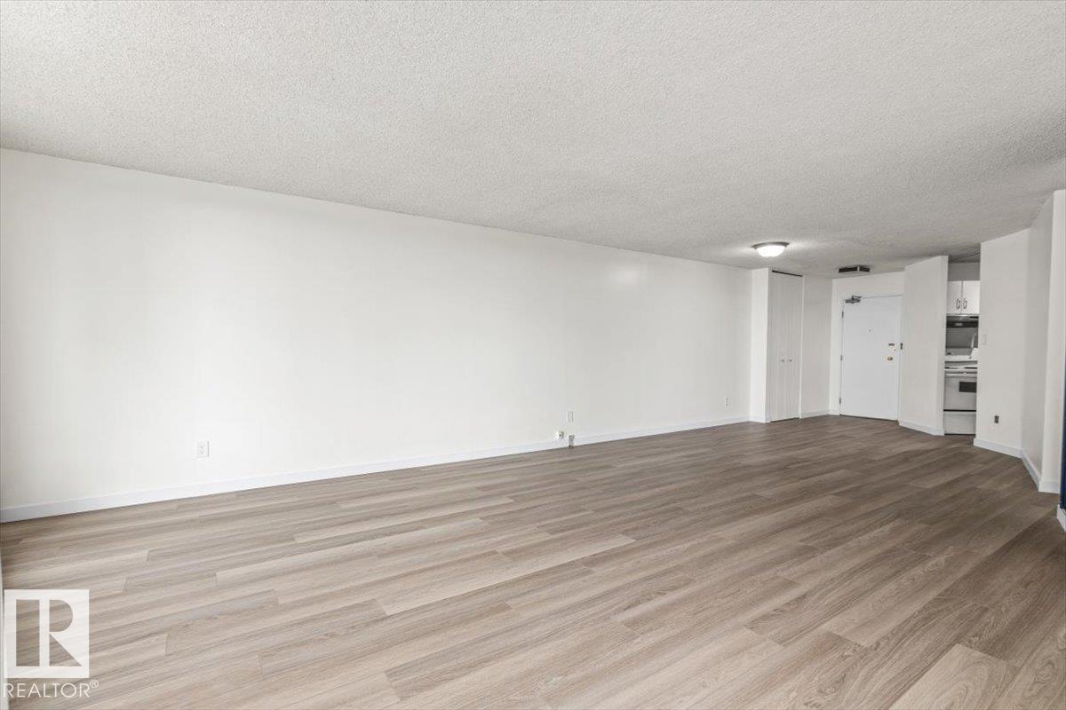 Photo 24 at 1004 - 10045 117 Street NW, Wîhkwêntôwin, Edmonton