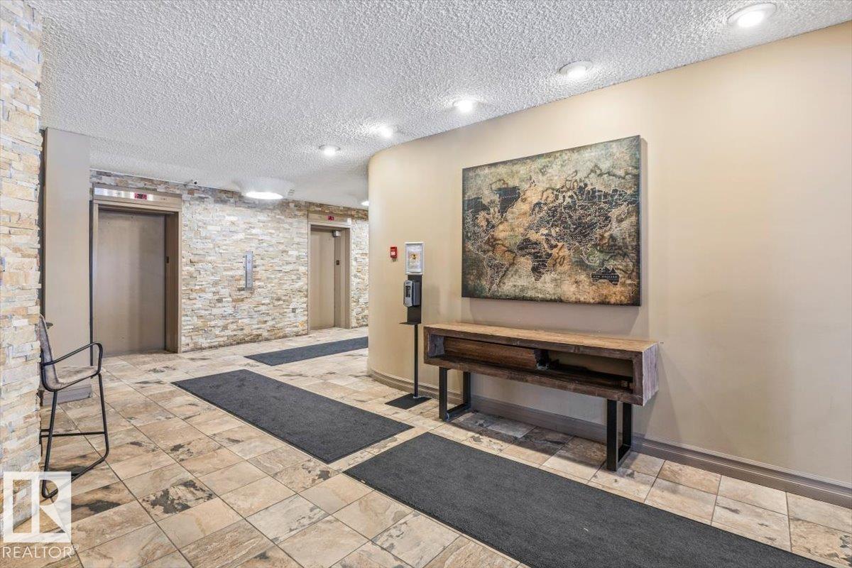 Photo 10 at 1004 - 10045 117 Street NW, Wîhkwêntôwin, Edmonton