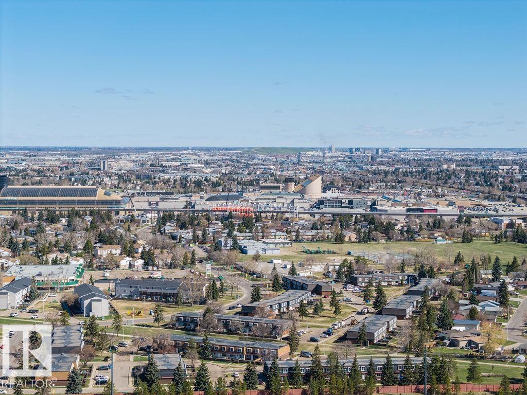 Photo 37 at 17429 77 Avenue NW, Callingwood North, Edmonton