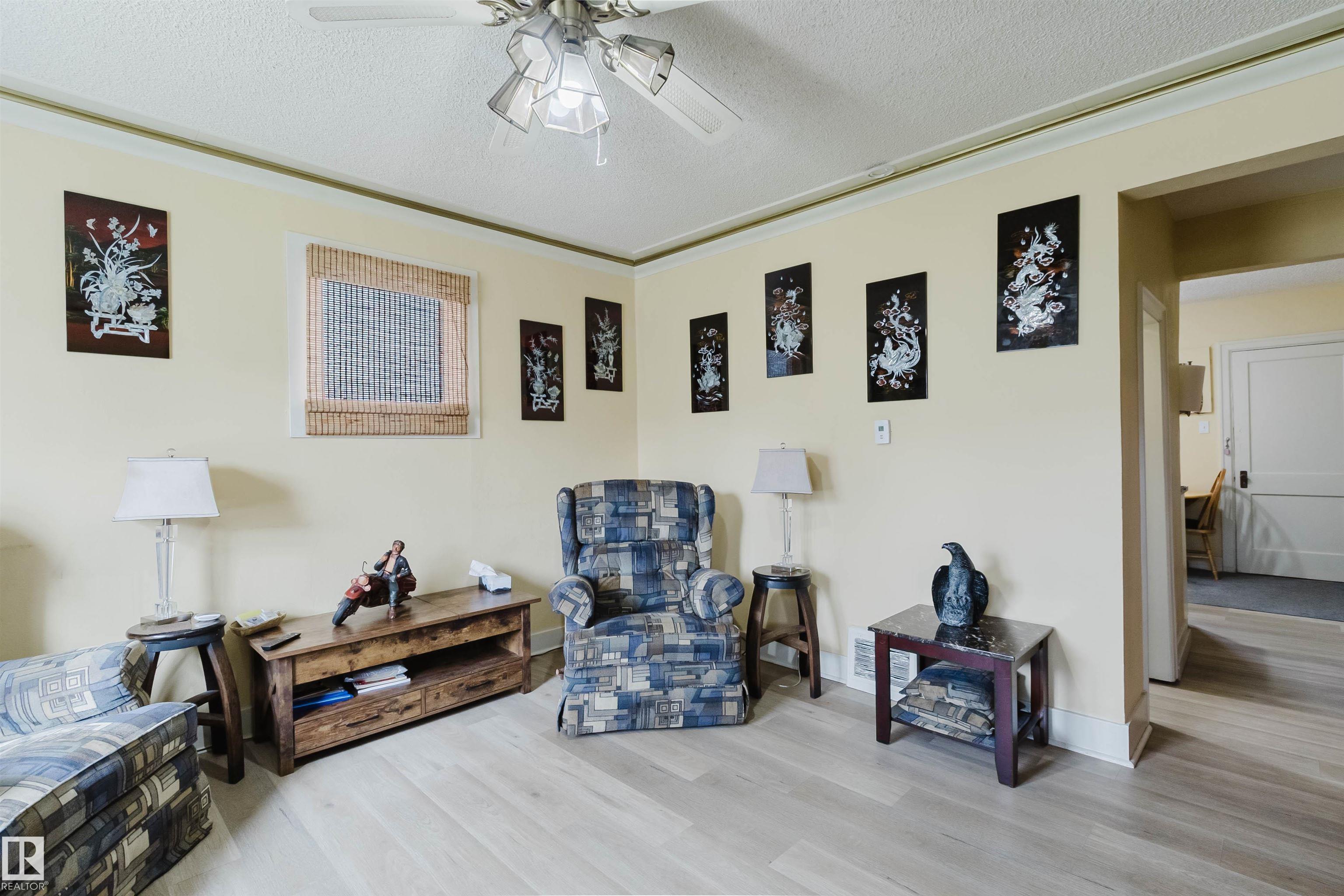 Photo 7 at 10834 75 Avenue NW, Queen Alexandra, Edmonton