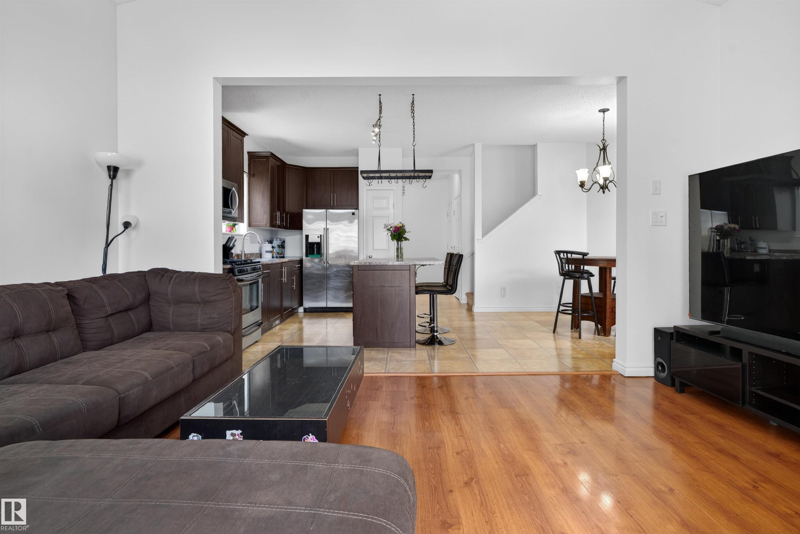 https://zimg.paragon.ice.com/ParagonImages/Property/PM/RAE/225401643/13/0/0/e94f9ab21f5fbebc717c49e17e9c49e5/1/ac558beef5ce952e8aa862f3529cc67c/225401643-ae68c1a3-0ccc-4fd6-9073-a90d0a57f664.JPG