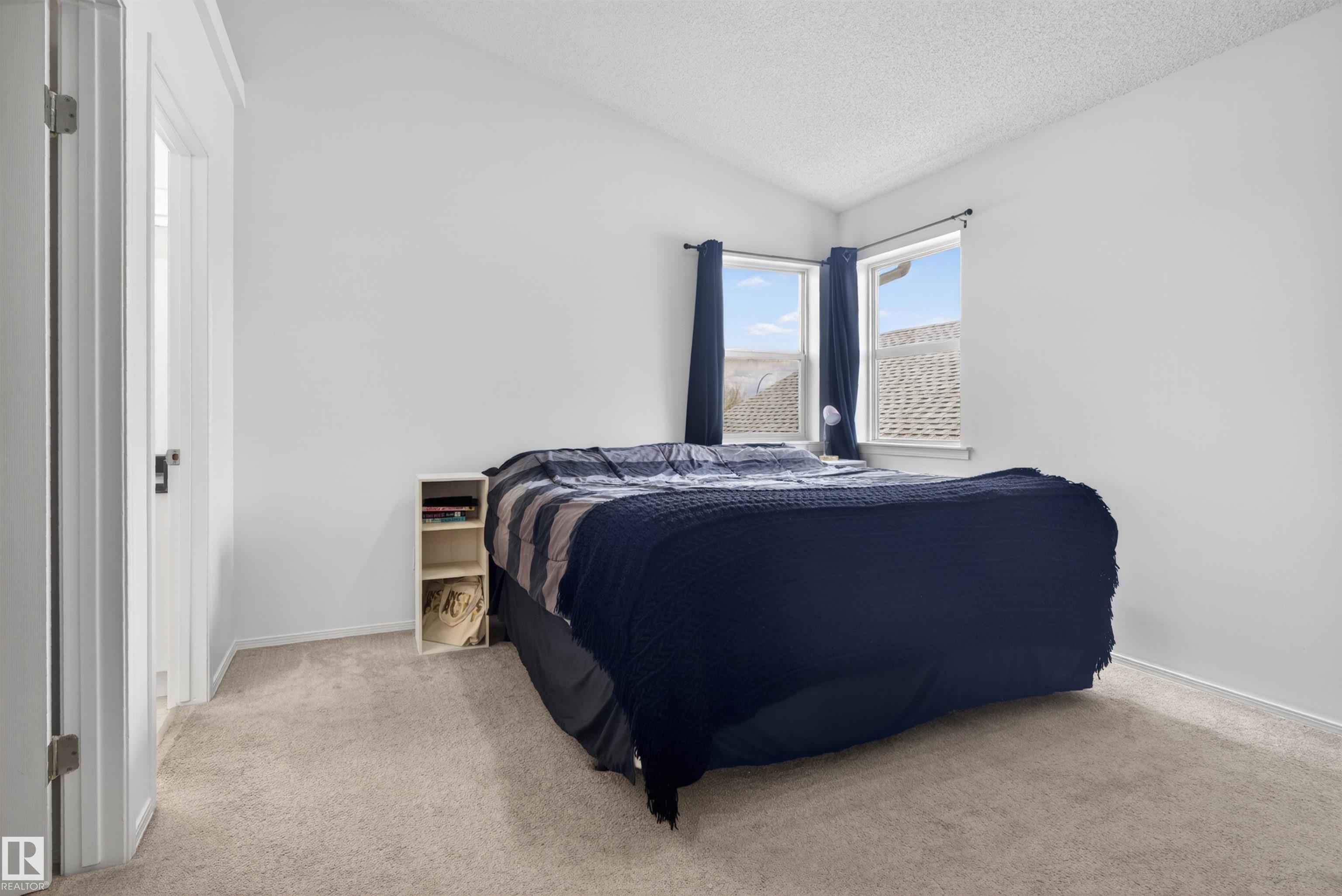 https://zimg.paragon.ice.com/ParagonImages/Property/PM/RAE/225401643/17/0/0/c5fb99f0f30fdb02e61b2bead097f00c/1/ac558beef5ce952e8aa862f3529cc67c/225401643-3e6ceae8-53c3-423a-b34d-de5f6faabb52.JPG