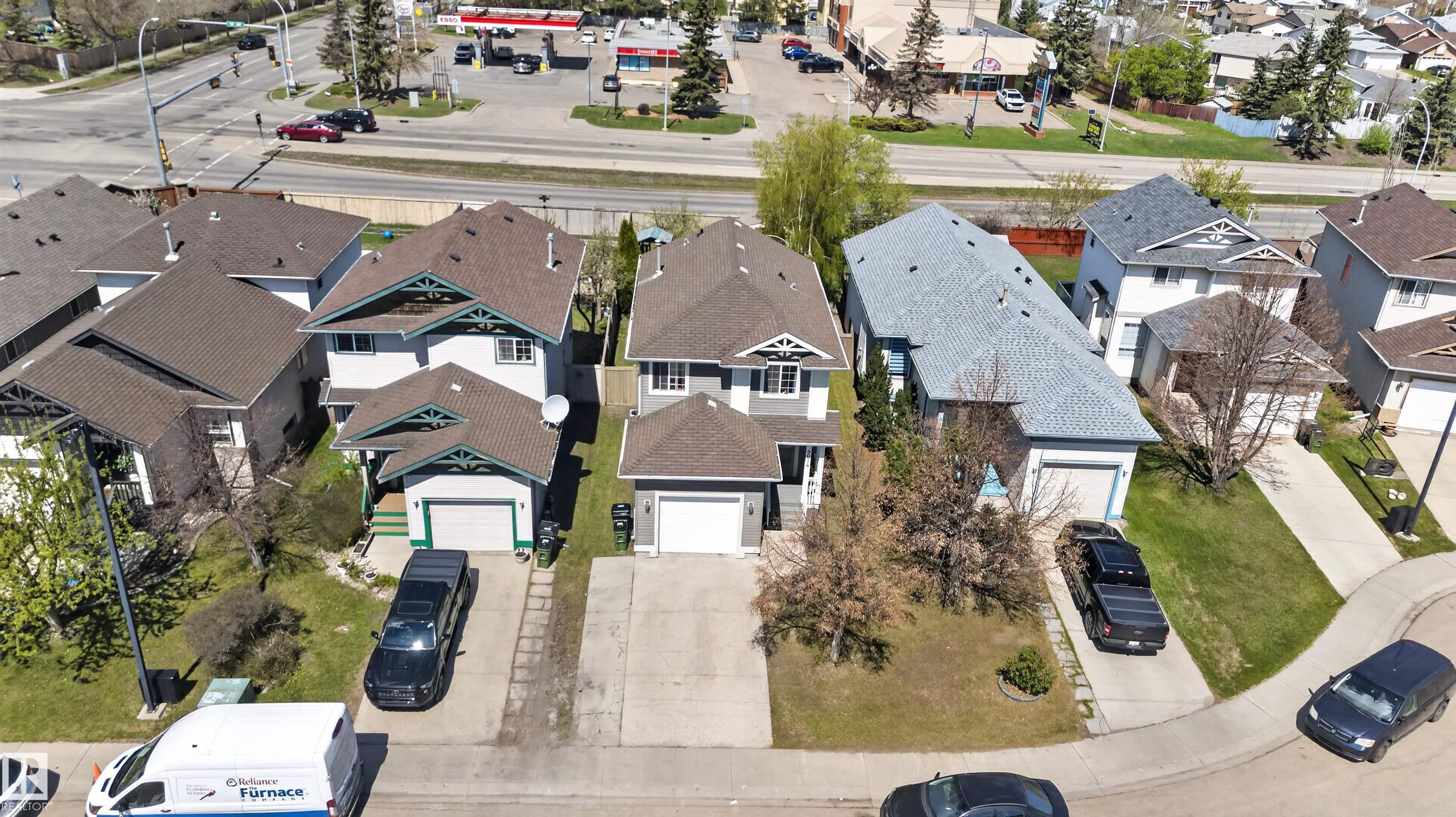 https://zimg.paragon.ice.com/ParagonImages/Property/PM/RAE/225401643/40/0/0/848e3592ce07dc6be73e365daf57ef22/1/ac558beef5ce952e8aa862f3529cc67c/225401643-6d6e8ffb-bdf2-4f93-89d5-66c13ac858b8.JPG