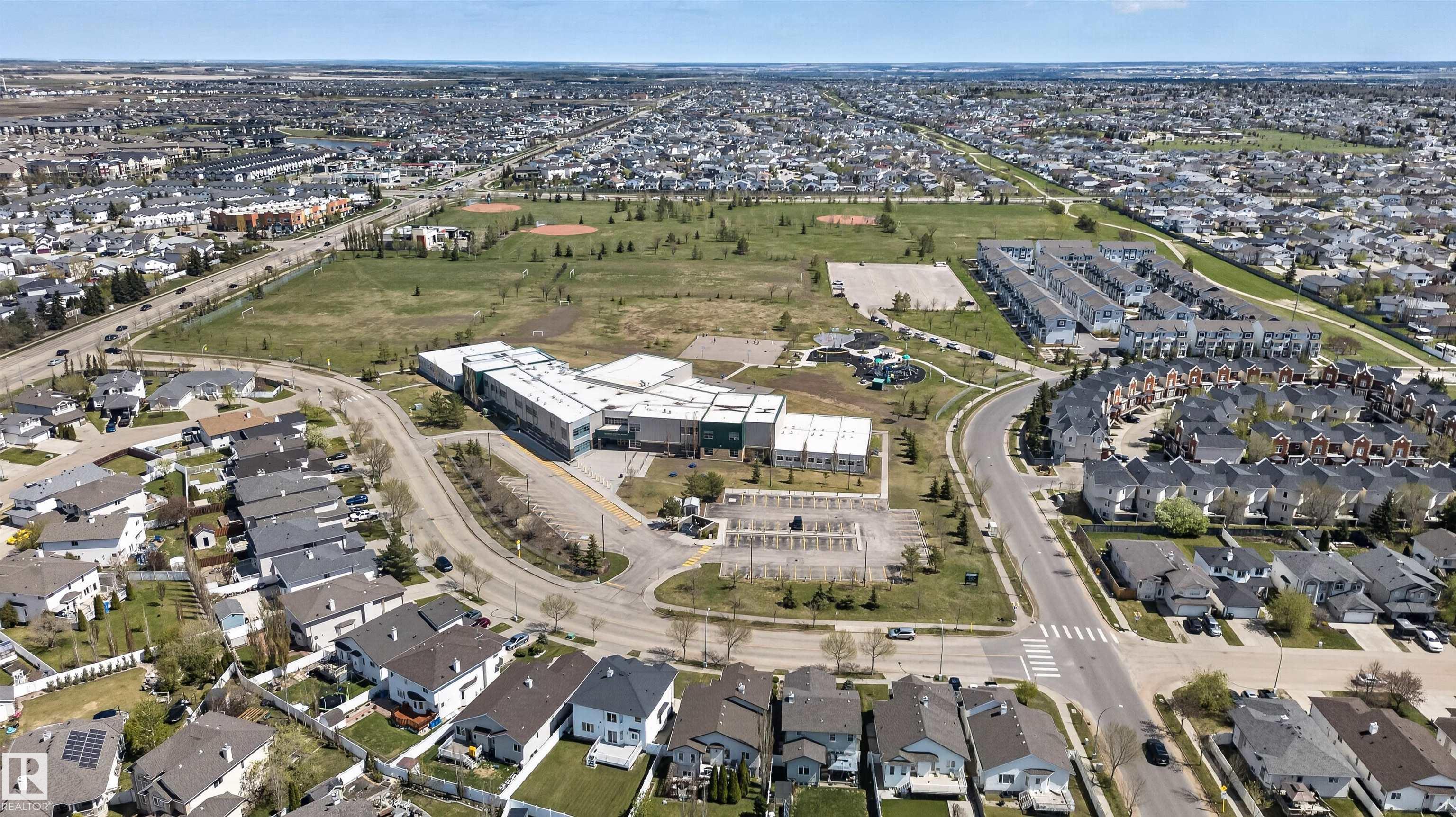 https://zimg.paragon.ice.com/ParagonImages/Property/PM/RAE/225401643/43/0/0/0b682d1d4f32a7f5115751c85d1bfde7/1/ac558beef5ce952e8aa862f3529cc67c/225401643-eb42fe68-ed88-4f3f-8ea1-50df0c9a13a8.JPG