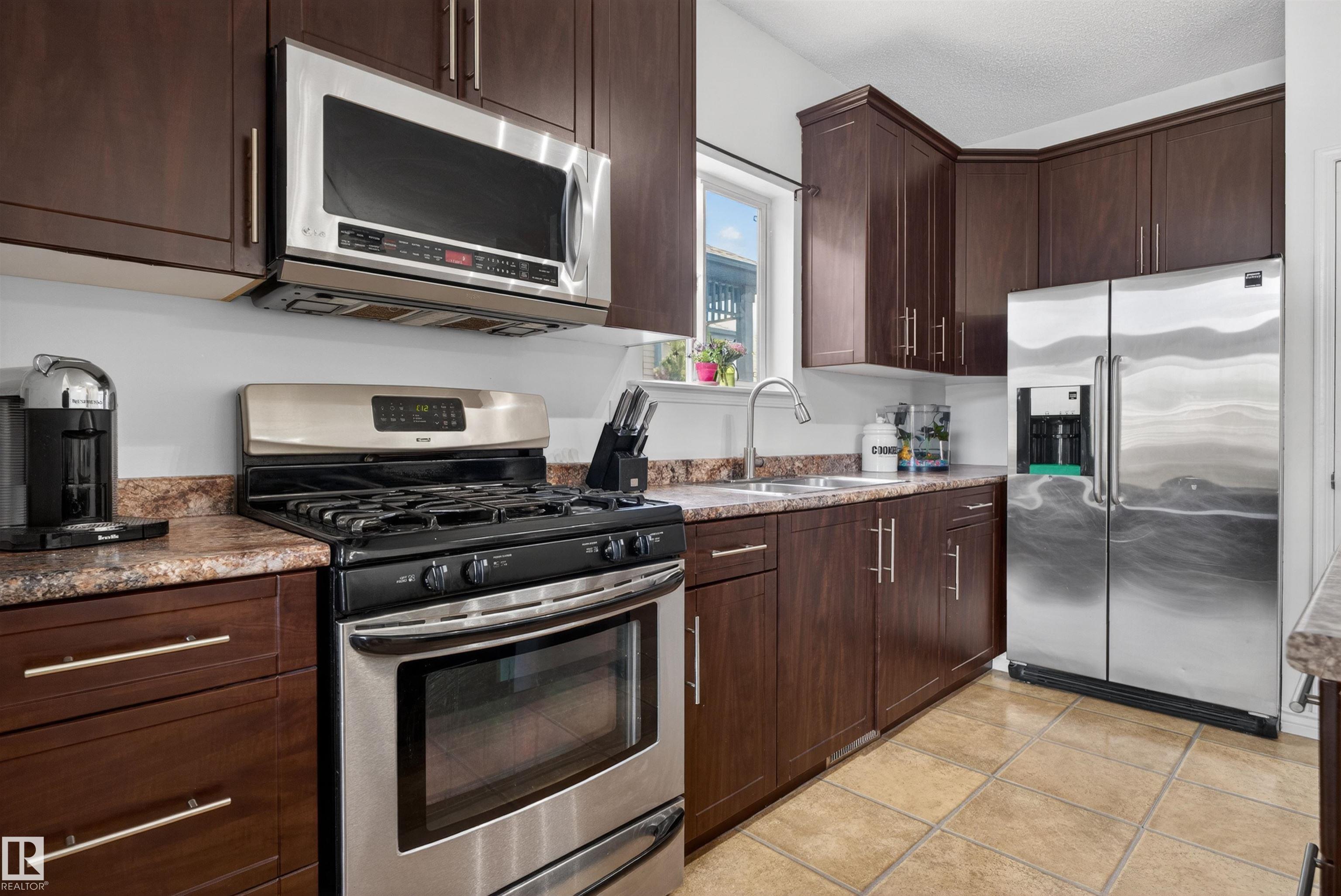 https://zimg.paragon.ice.com/ParagonImages/Property/PM/RAE/225401643/7/0/0/69b3f63b51b81946646a867fc60bf653/1/ac558beef5ce952e8aa862f3529cc67c/225401643-73f97282-f54a-40a7-b756-3daf7156ccd3.JPG