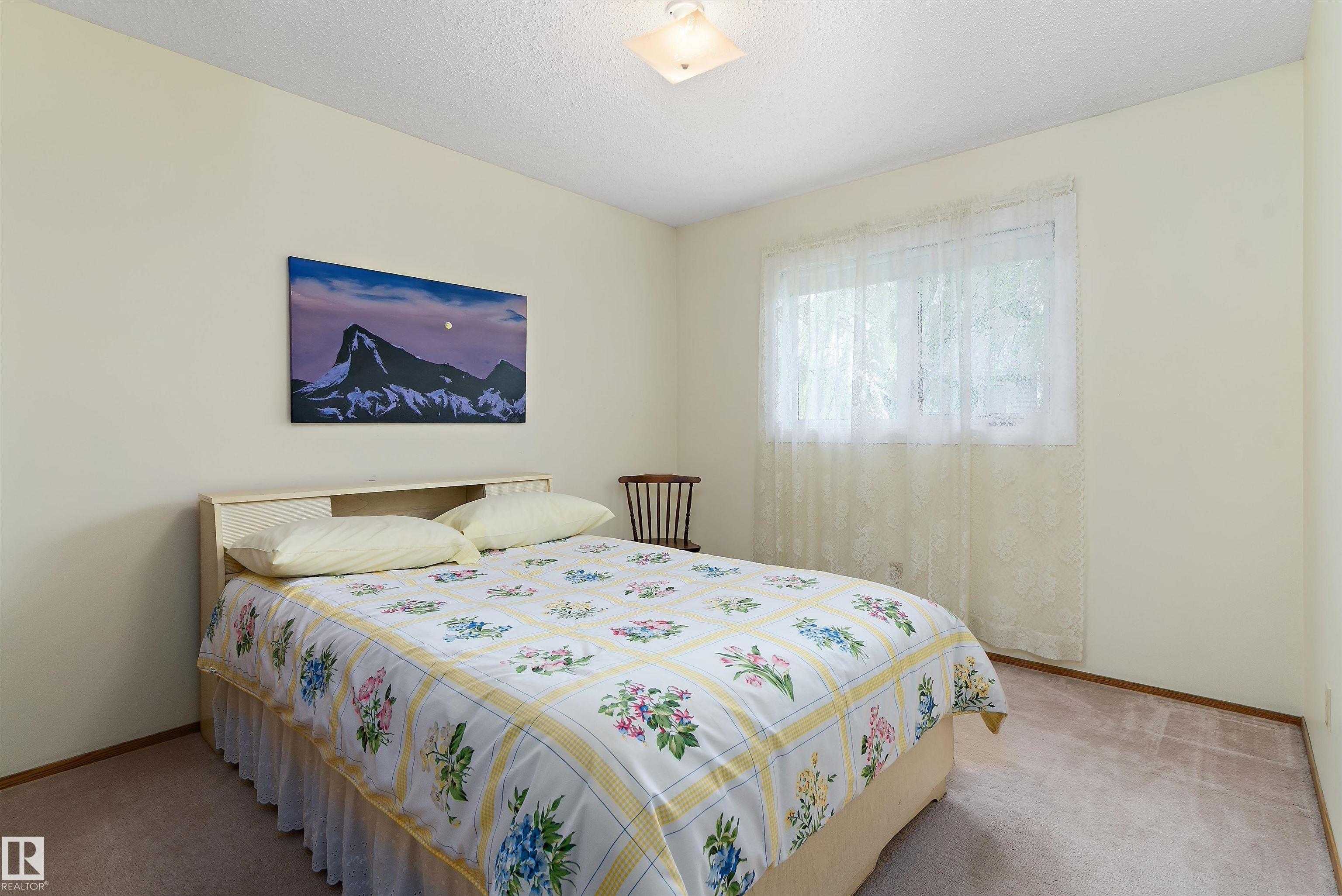 Photo 12 at 17404 Callingwood Road NW, Callingwood South, Edmonton