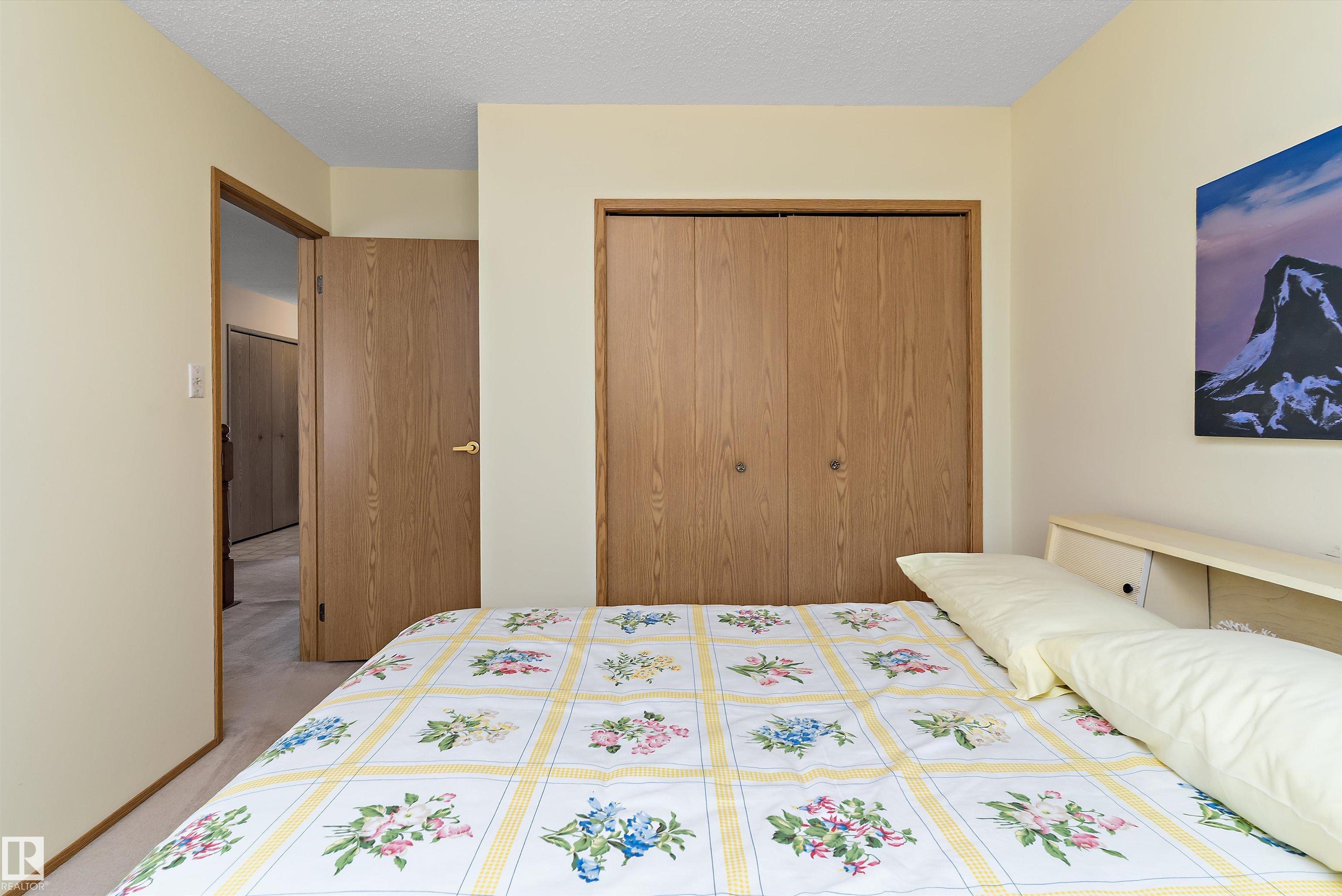 Photo 13 at 17404 Callingwood Road NW, Callingwood South, Edmonton