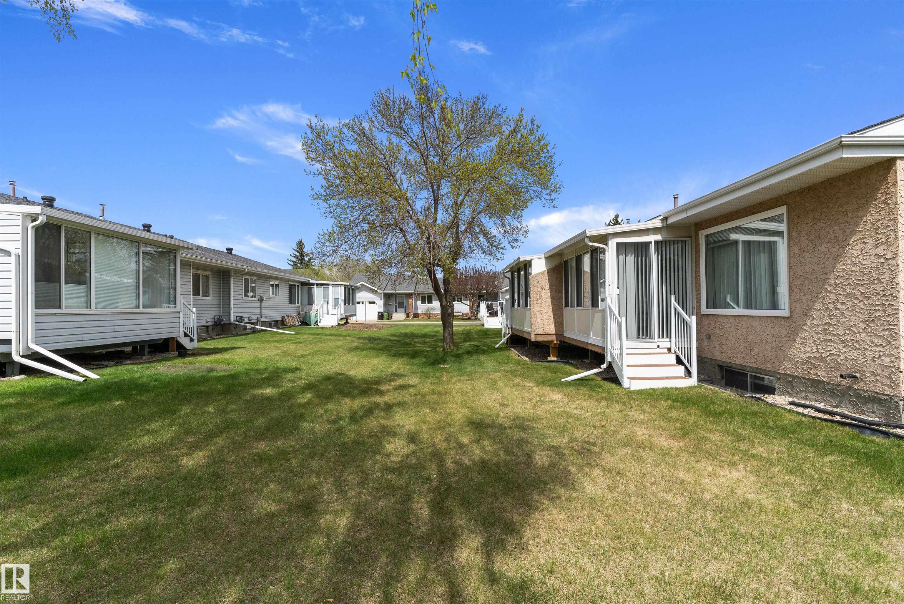 Photo 24 at 17404 Callingwood Road NW, Callingwood South, Edmonton