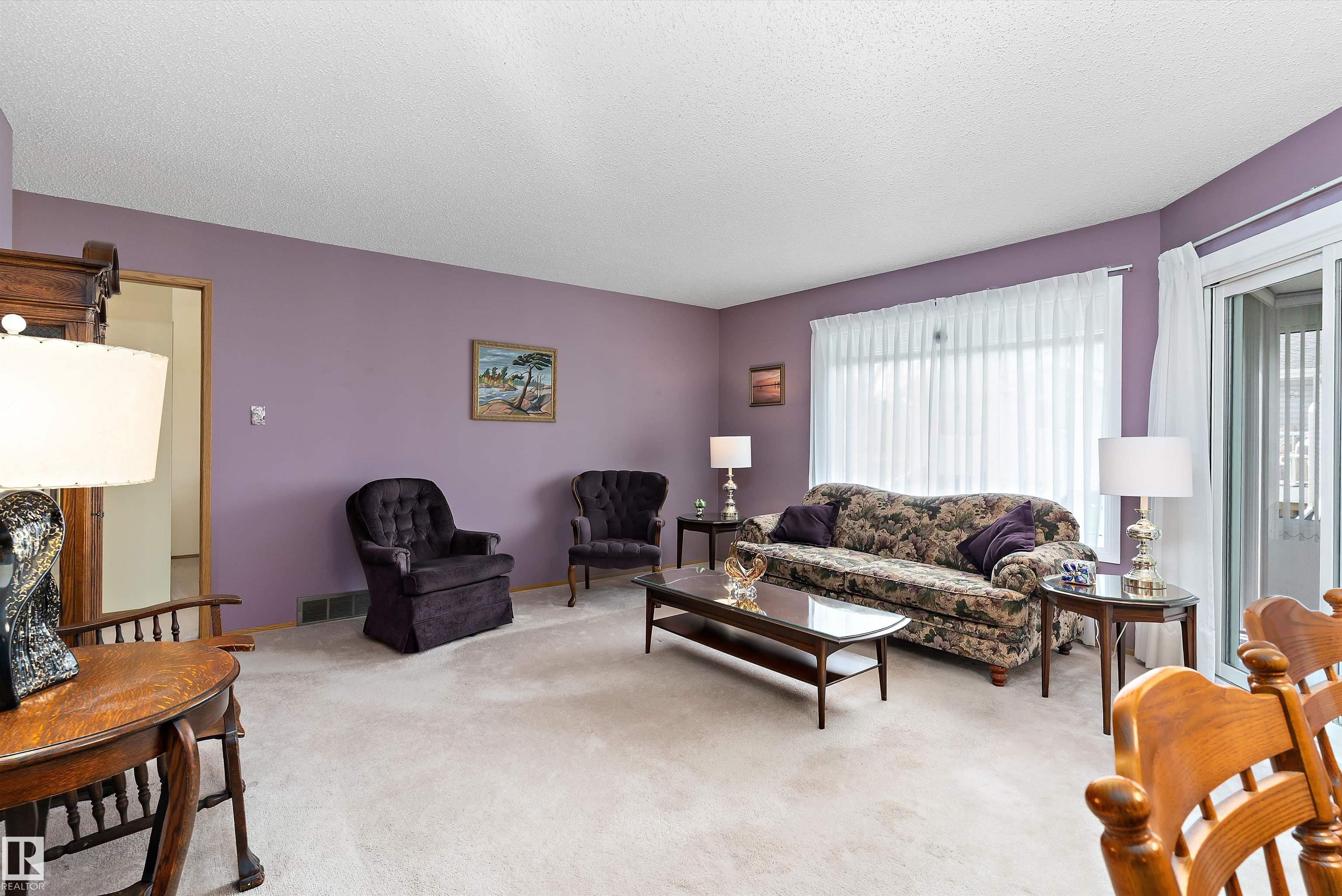 Photo 9 at 17404 Callingwood Road NW, Callingwood South, Edmonton