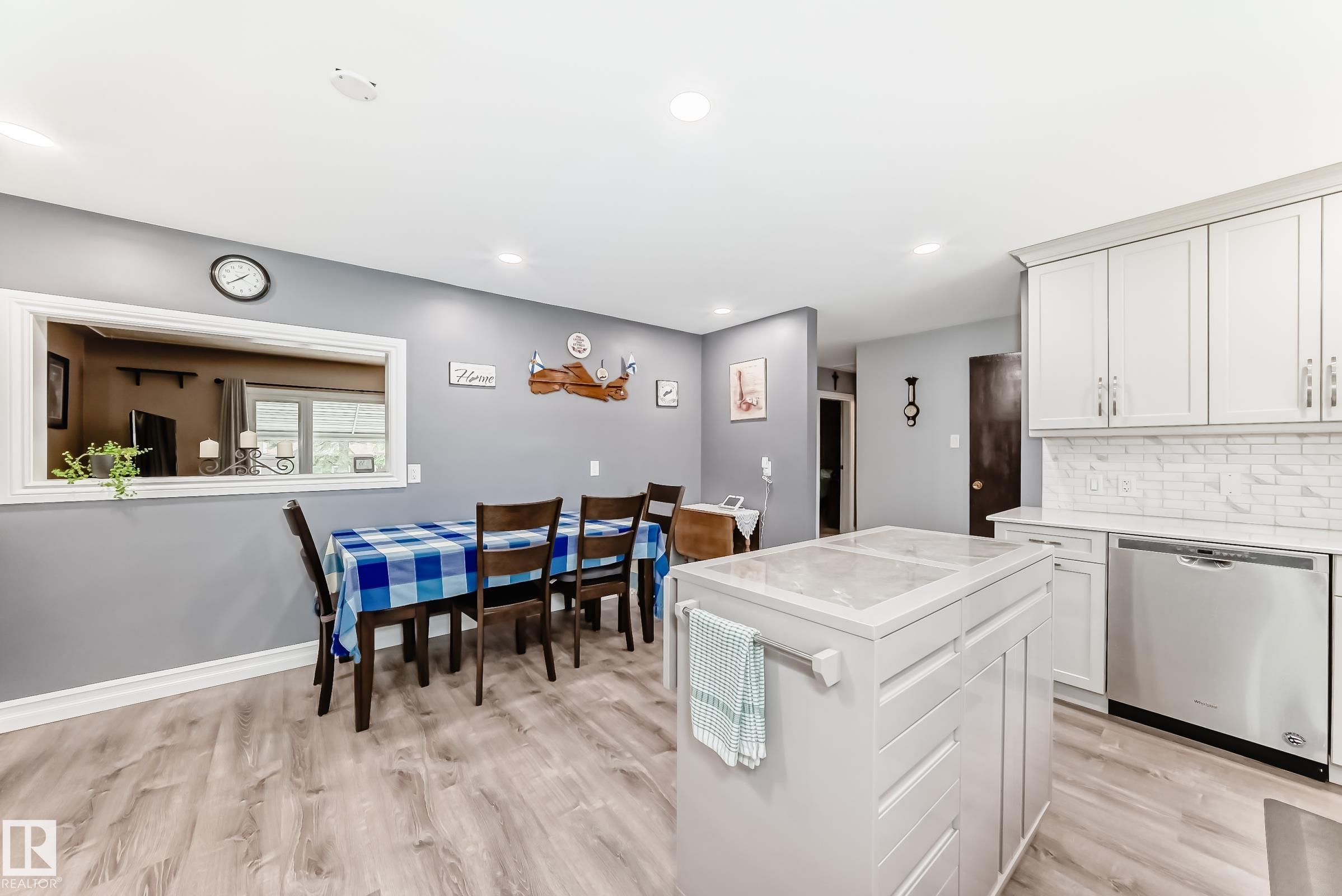 Photo 15 at 4006 115 Avenue NW, Beverly Heights, Edmonton