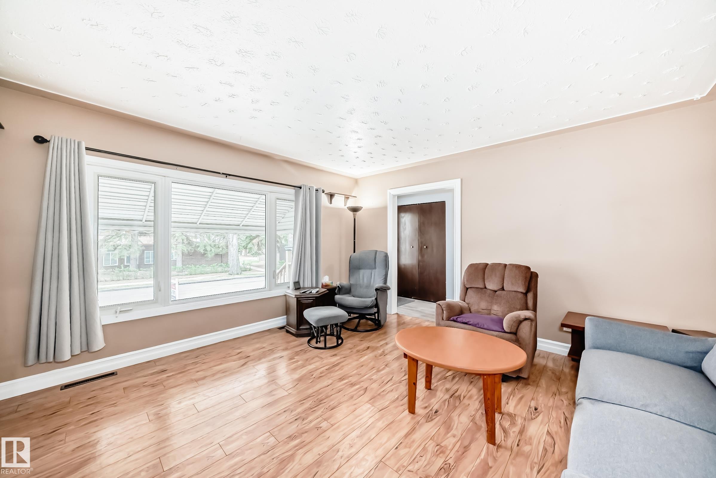 Photo 22 at 4006 115 Avenue NW, Beverly Heights, Edmonton