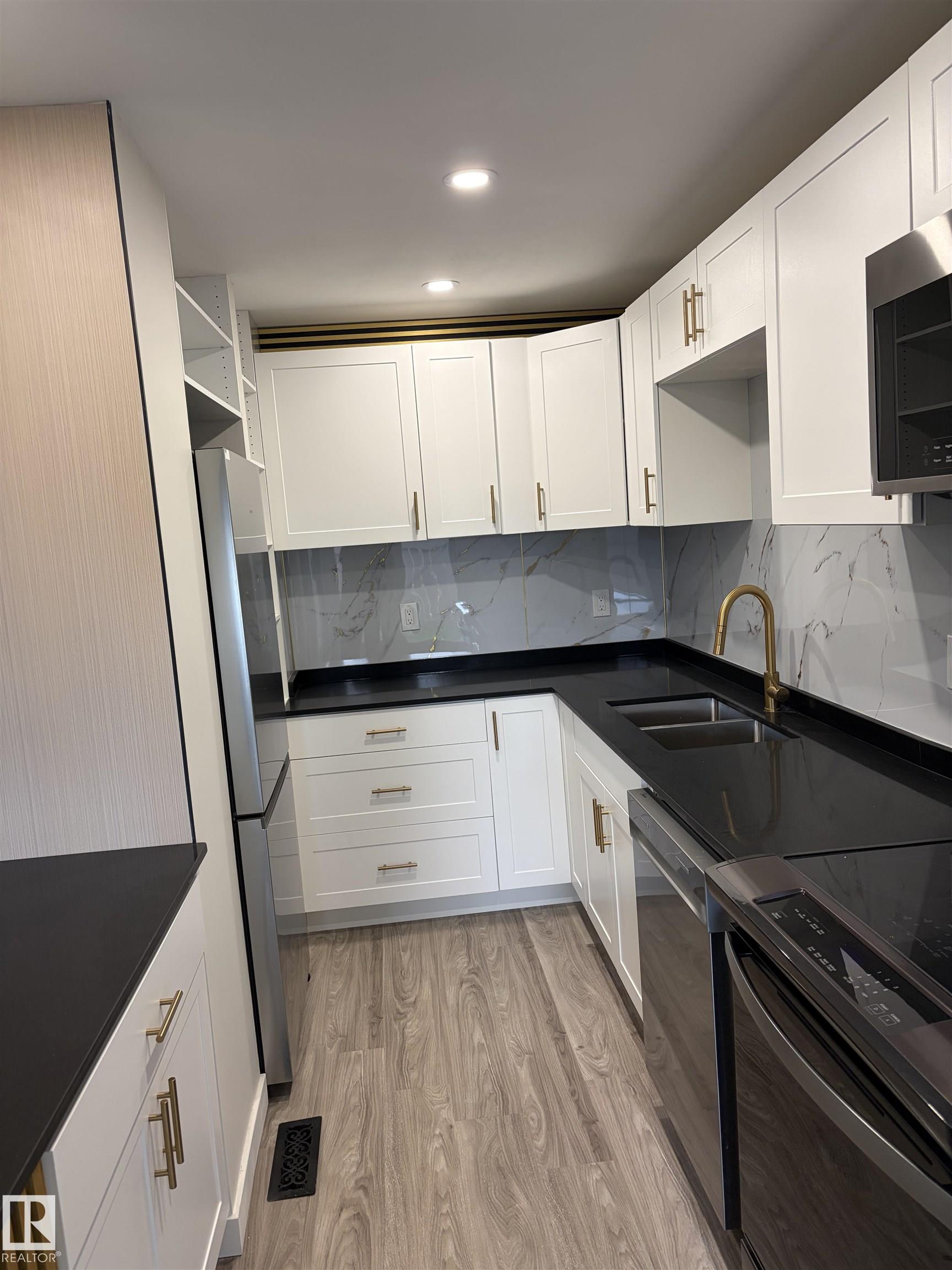 Photo 6 at 13833 24 Street W NW, Bannerman, Edmonton