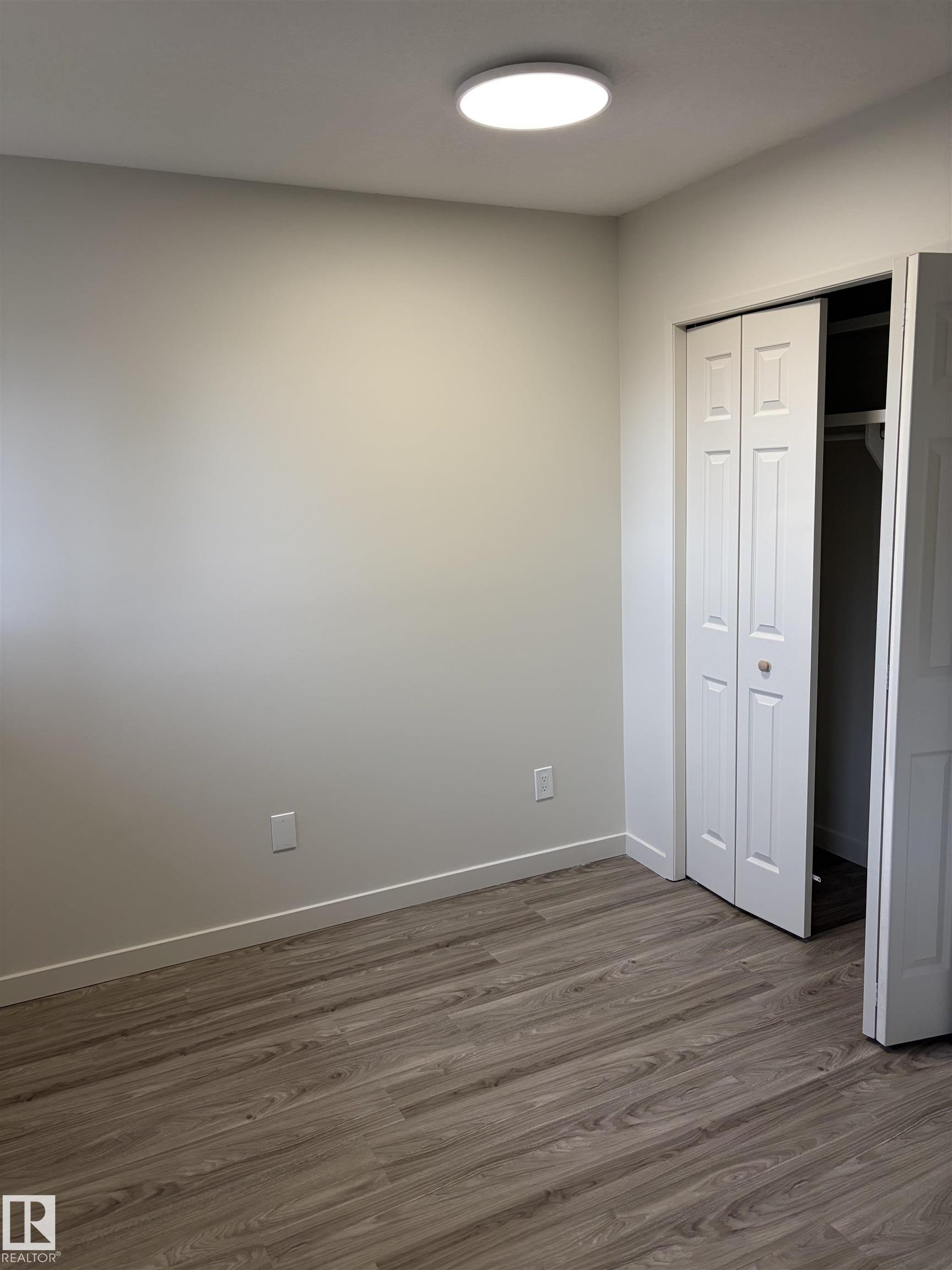 Photo 7 at 13833 24 Street W NW, Bannerman, Edmonton