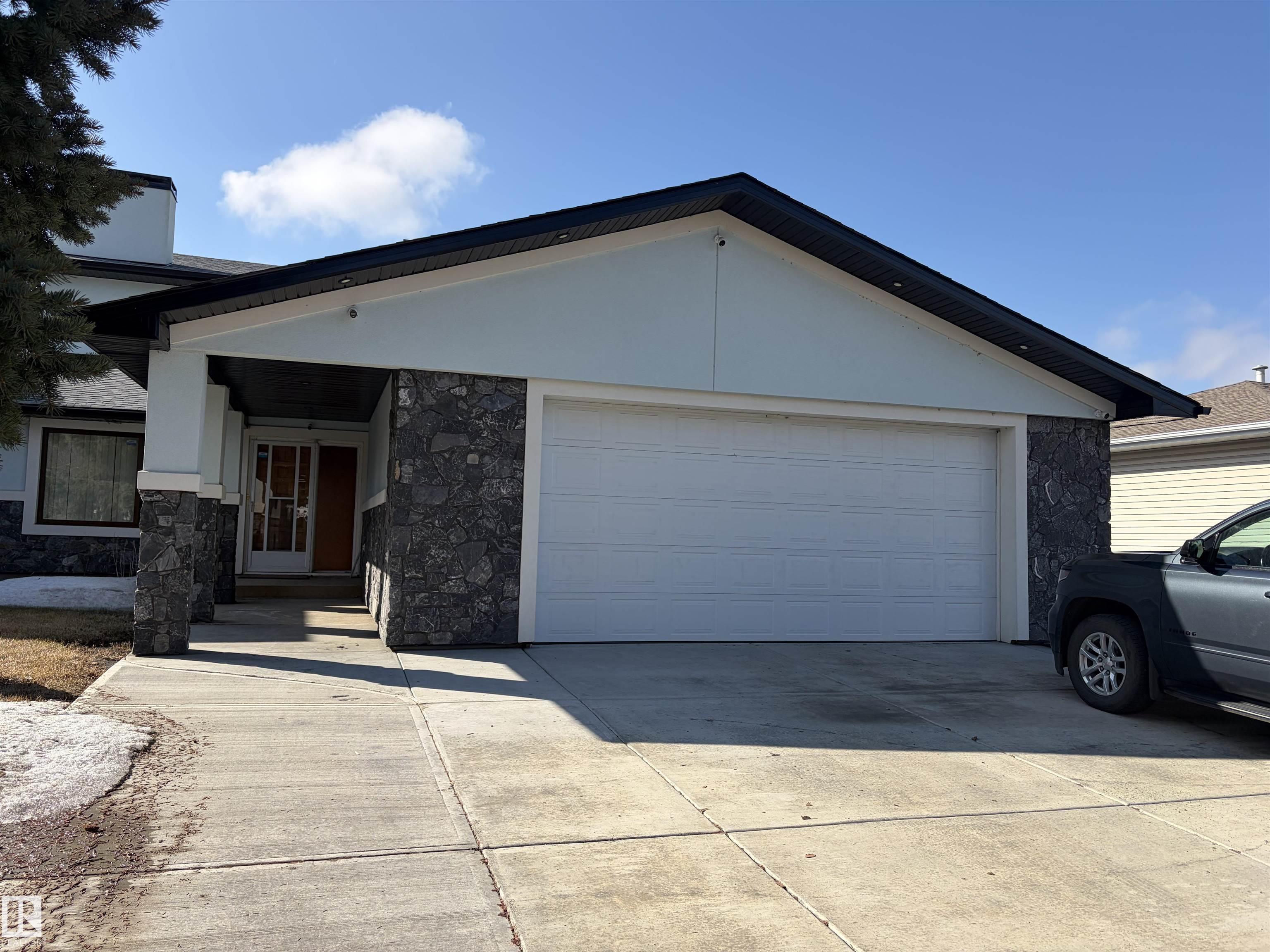 Picture for 7007 10 AV NW