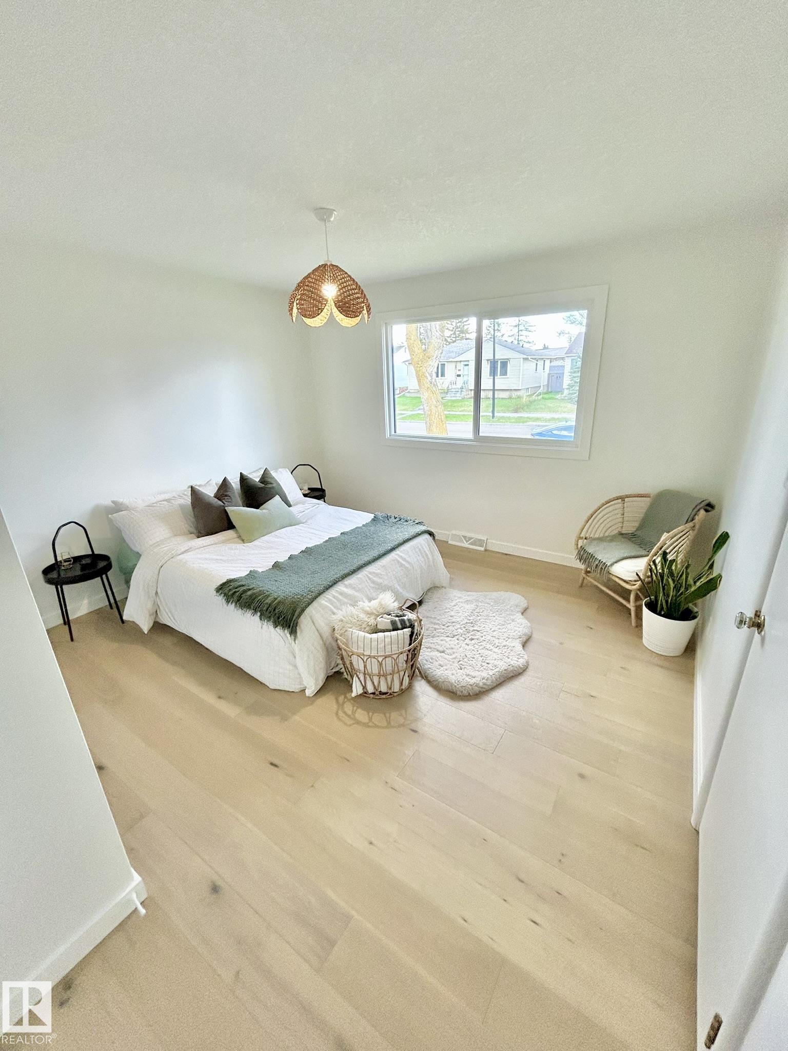 Photo 21 at 8516 64 Avenue NW, Argyll, Edmonton
