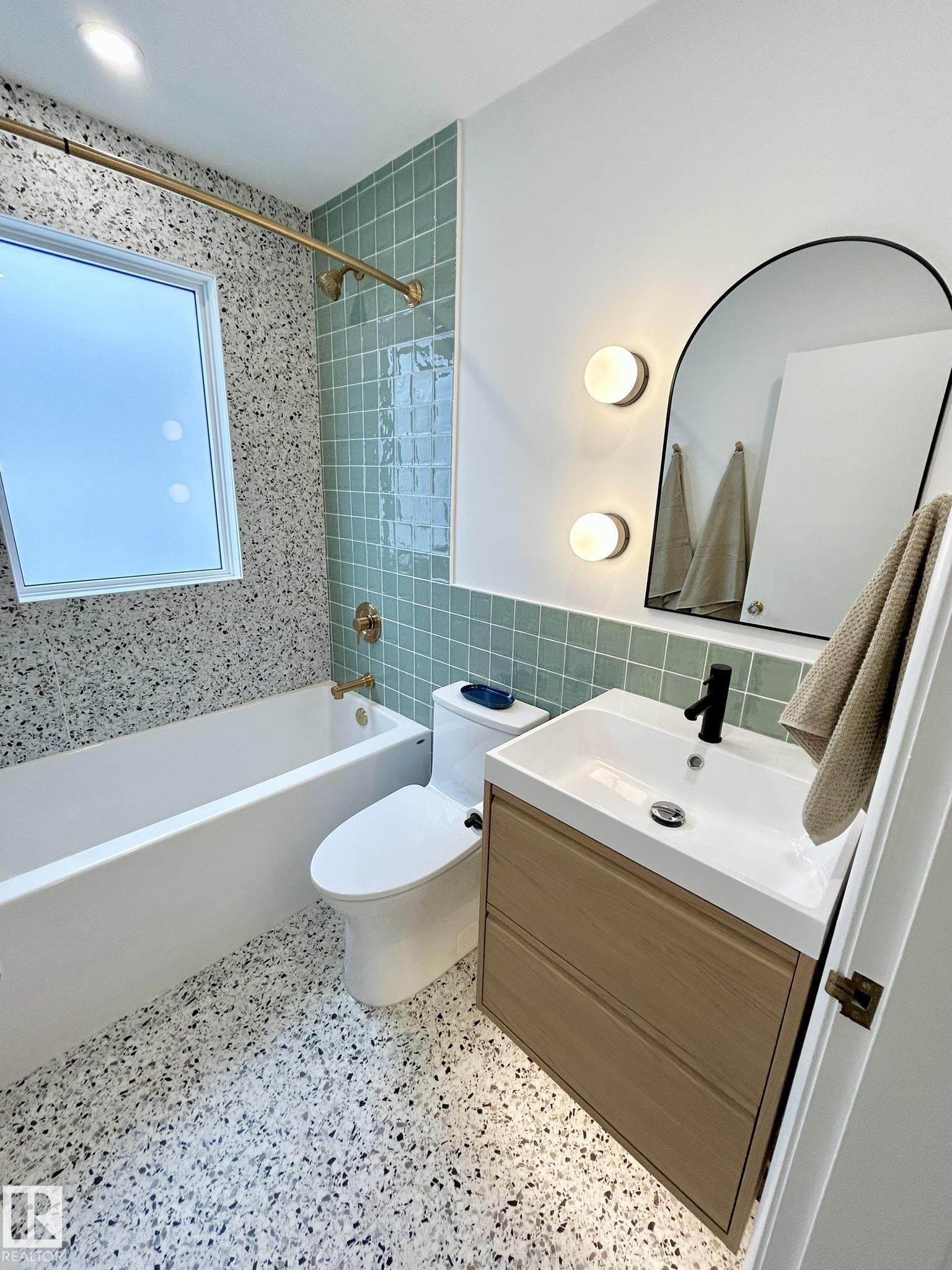 Photo 25 at 8516 64 Avenue NW, Argyll, Edmonton