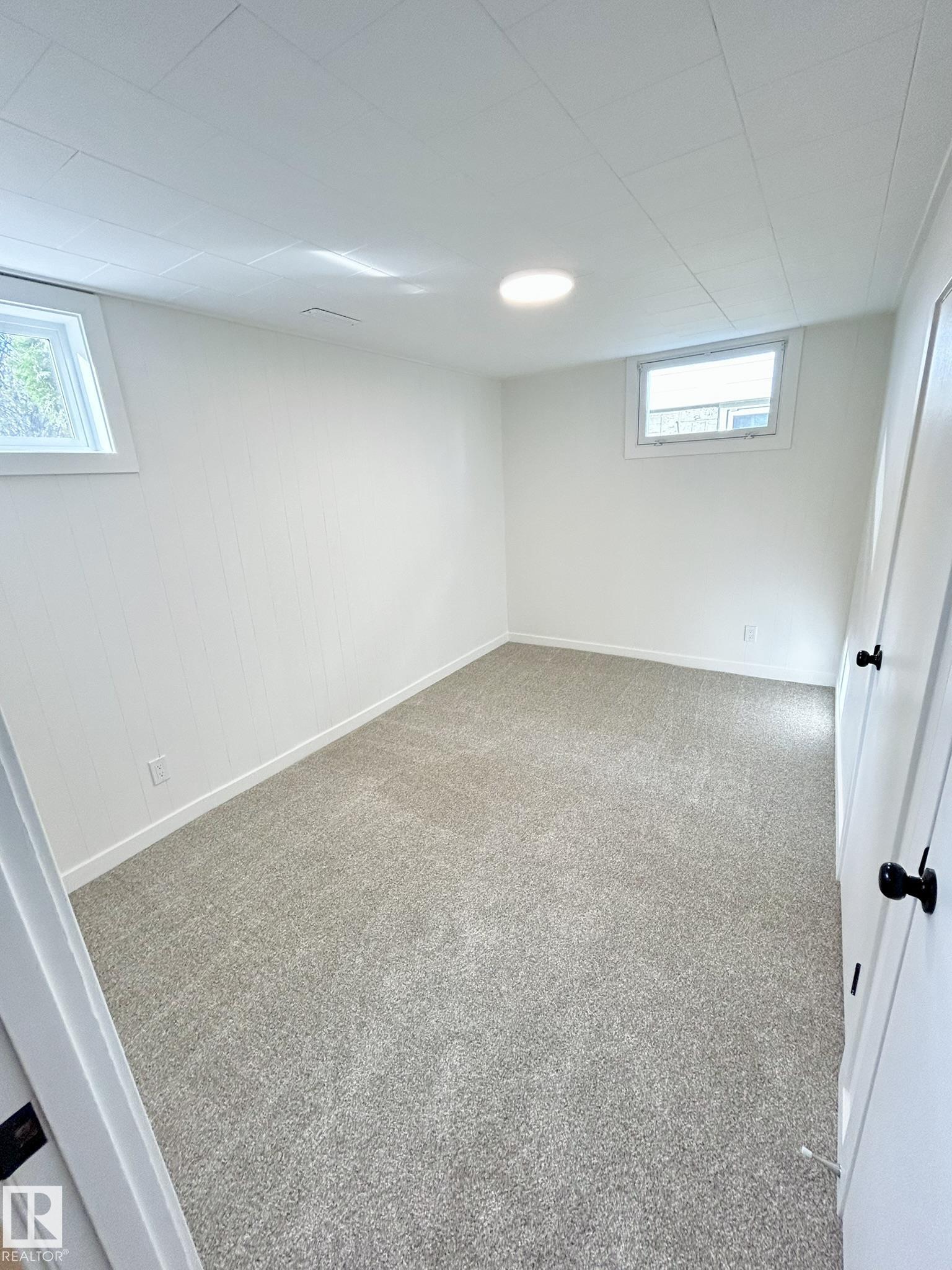 Photo 34 at 8516 64 Avenue NW, Argyll, Edmonton