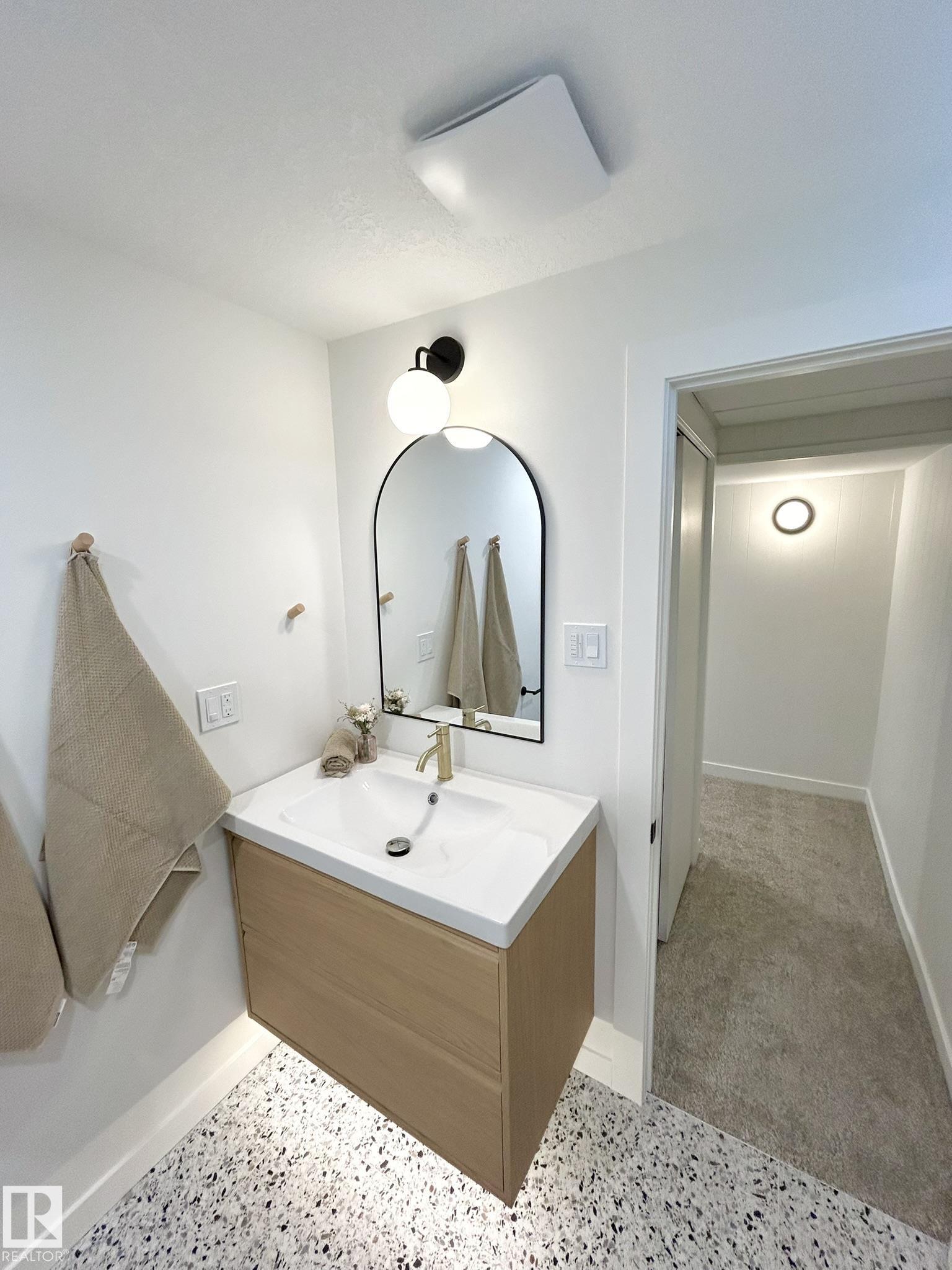 Photo 39 at 8516 64 Avenue NW, Argyll, Edmonton