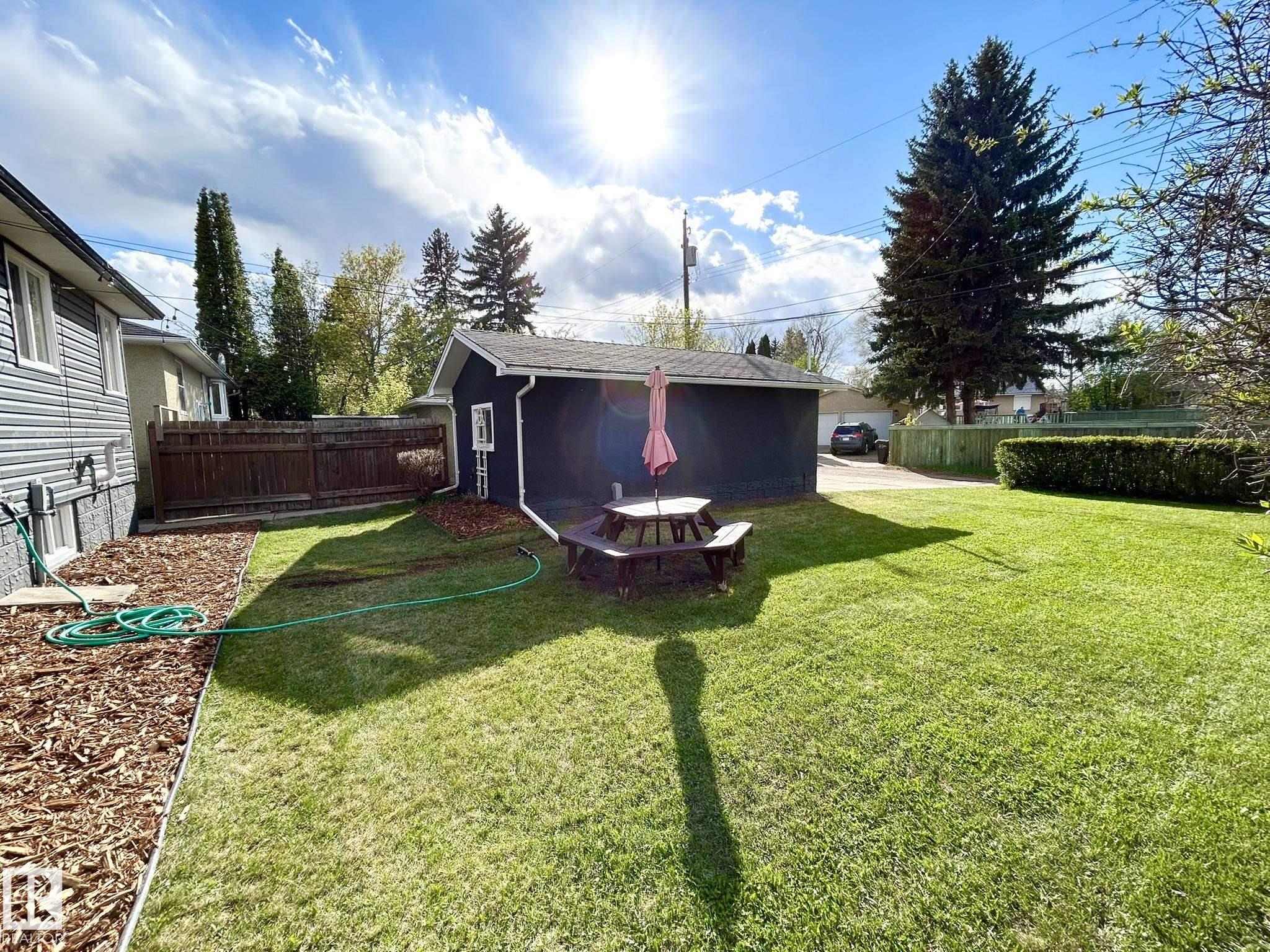 Photo 42 at 8516 64 Avenue NW, Argyll, Edmonton