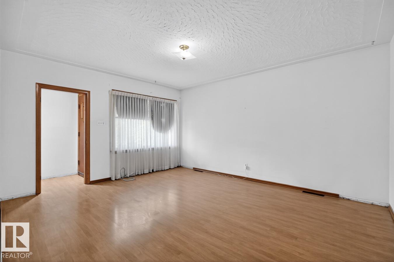 8326 81 Avenue NW, King Edward Park, Edmonton