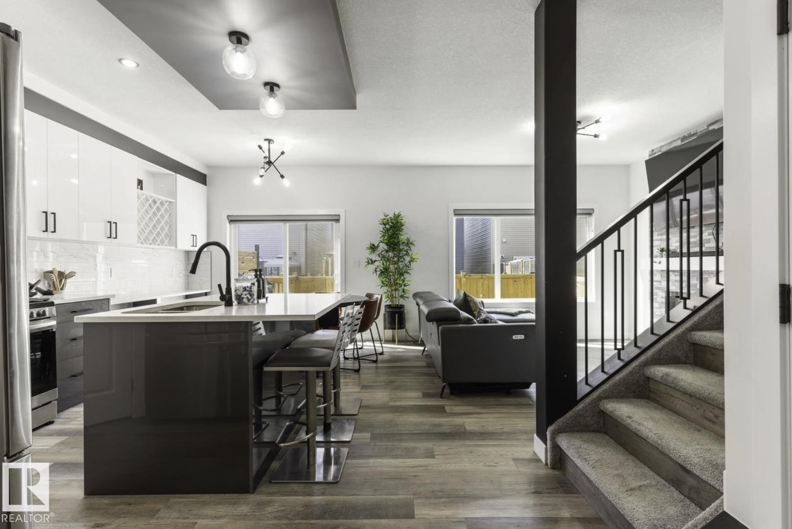 19703 29 Avenue NW, The Uplands, Edmonton