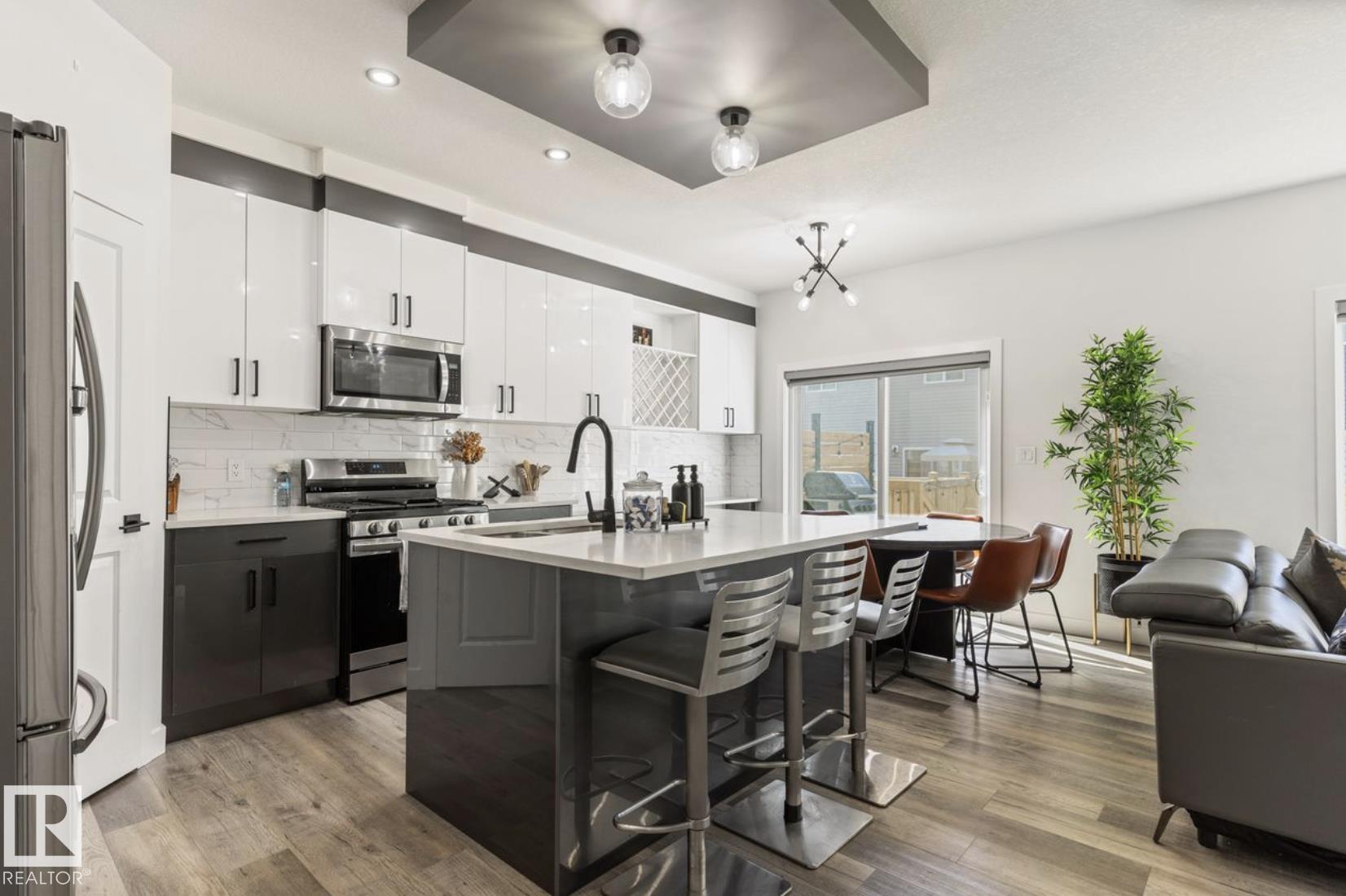 19703 29 Avenue NW, The Uplands, Edmonton