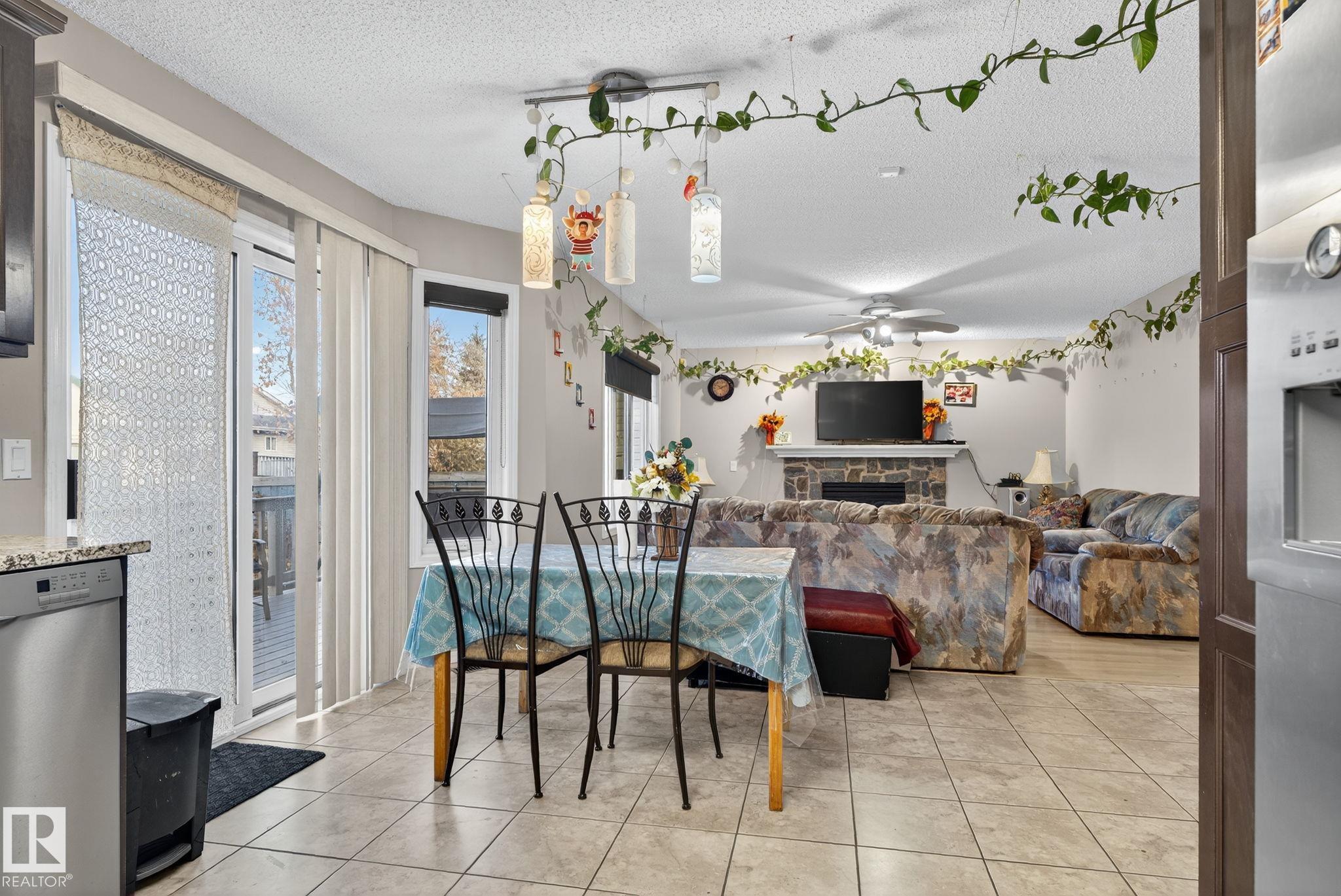 https://zimg.paragon.ice.com/ParagonImages/Property/PM/RAE/225401678/18/0/0/7ff93528353021167c48df1181d64969/1/0dcb87f7792dce02a3dd6d53c58435eb/225401678-2647b159-6bf9-433e-94f2-c2fb16f74bca.JPG