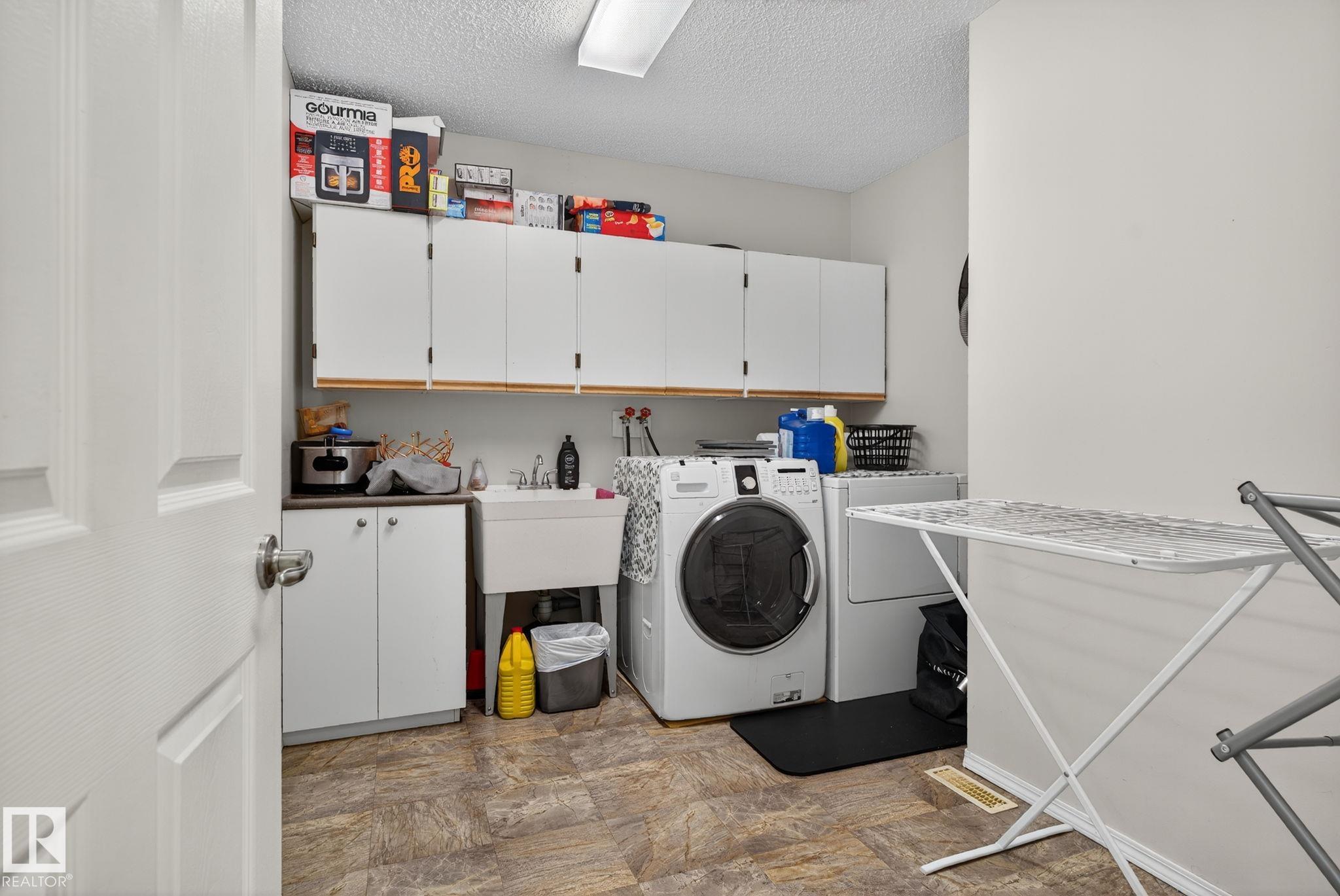https://zimg.paragon.ice.com/ParagonImages/Property/PM/RAE/225401678/20/0/0/b3b8de1b98e99970671ac8257d8fa474/1/0dcb87f7792dce02a3dd6d53c58435eb/225401678-212f37c3-3c29-41b6-af12-22b5da900145.JPG