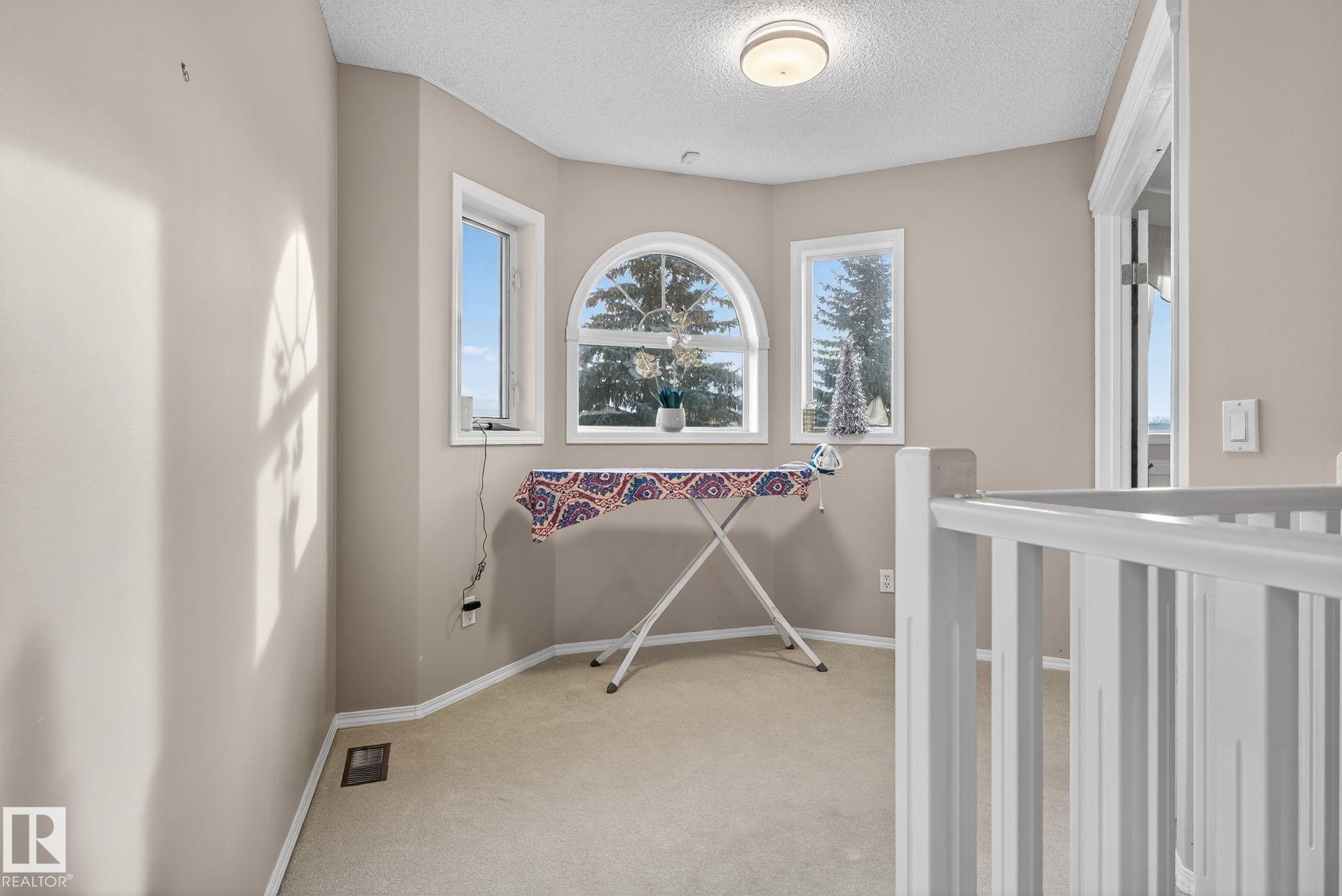 https://zimg.paragon.ice.com/ParagonImages/Property/PM/RAE/225401678/28/0/0/8052cb5881f748fb8074dc93919076e1/1/0dcb87f7792dce02a3dd6d53c58435eb/225401678-ded7ac2c-2a21-4dda-8680-5413ffdd80ea.JPG