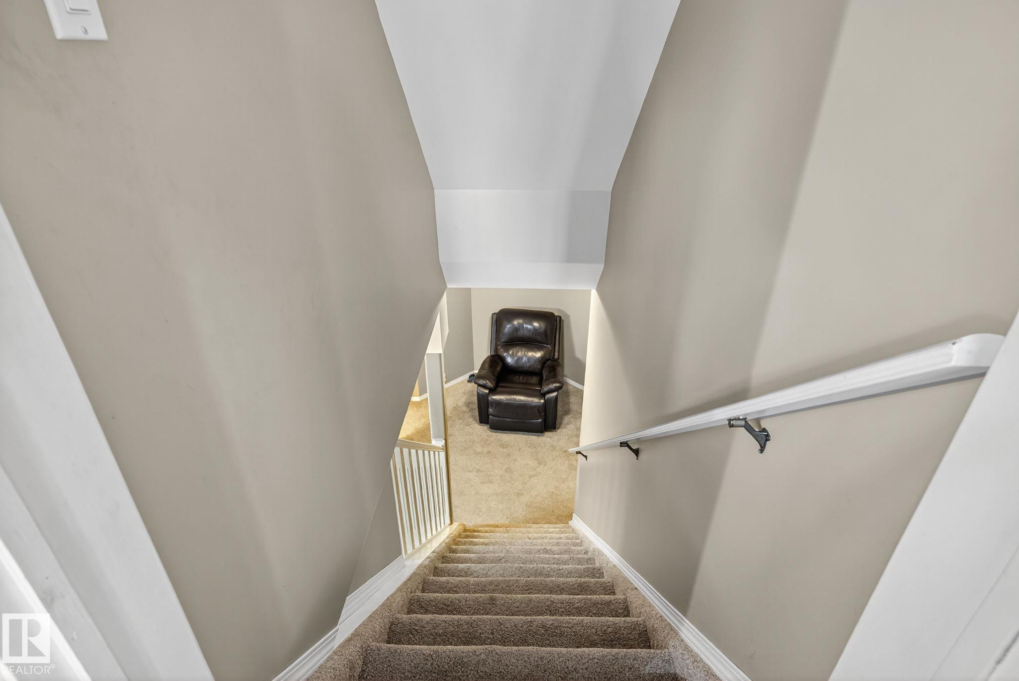 https://zimg.paragon.ice.com/ParagonImages/Property/PM/RAE/225401678/35/0/0/15884360250ceb77d8e7dd1002ae6ac1/1/0dcb87f7792dce02a3dd6d53c58435eb/225401678-5c2e10a8-8b7d-4c47-b6ca-9b7fa4ba9970.JPG