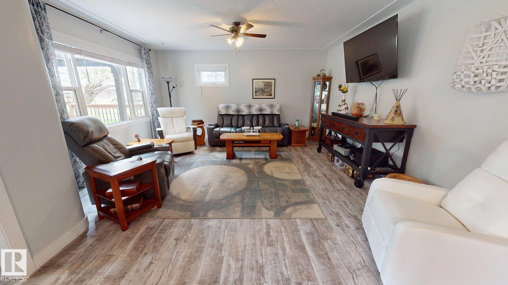 Photo 8 at 55268 Range Road 212, None, Rural Strathcona County