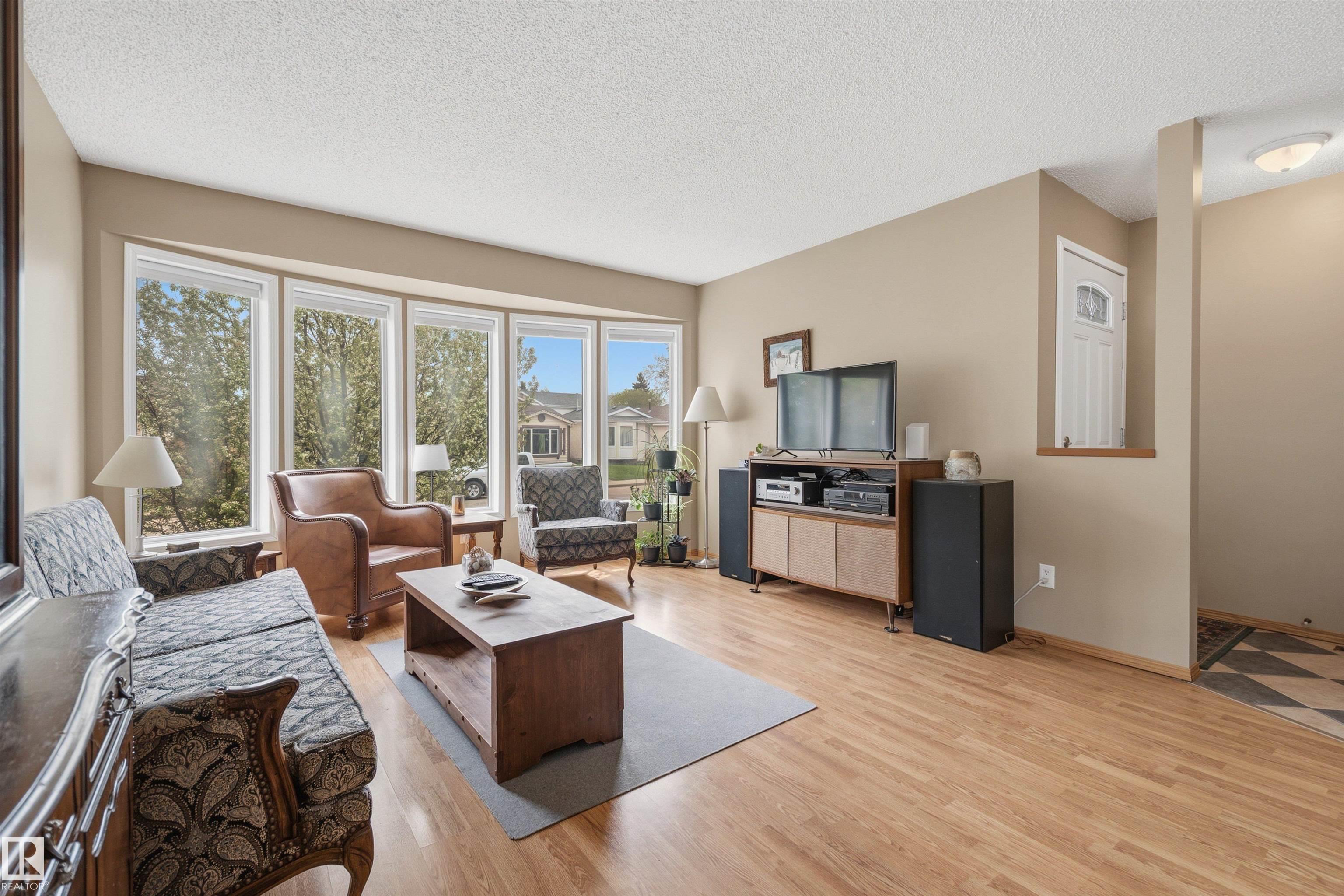 18648 57 Avenue NW, Jamieson Place, Edmonton