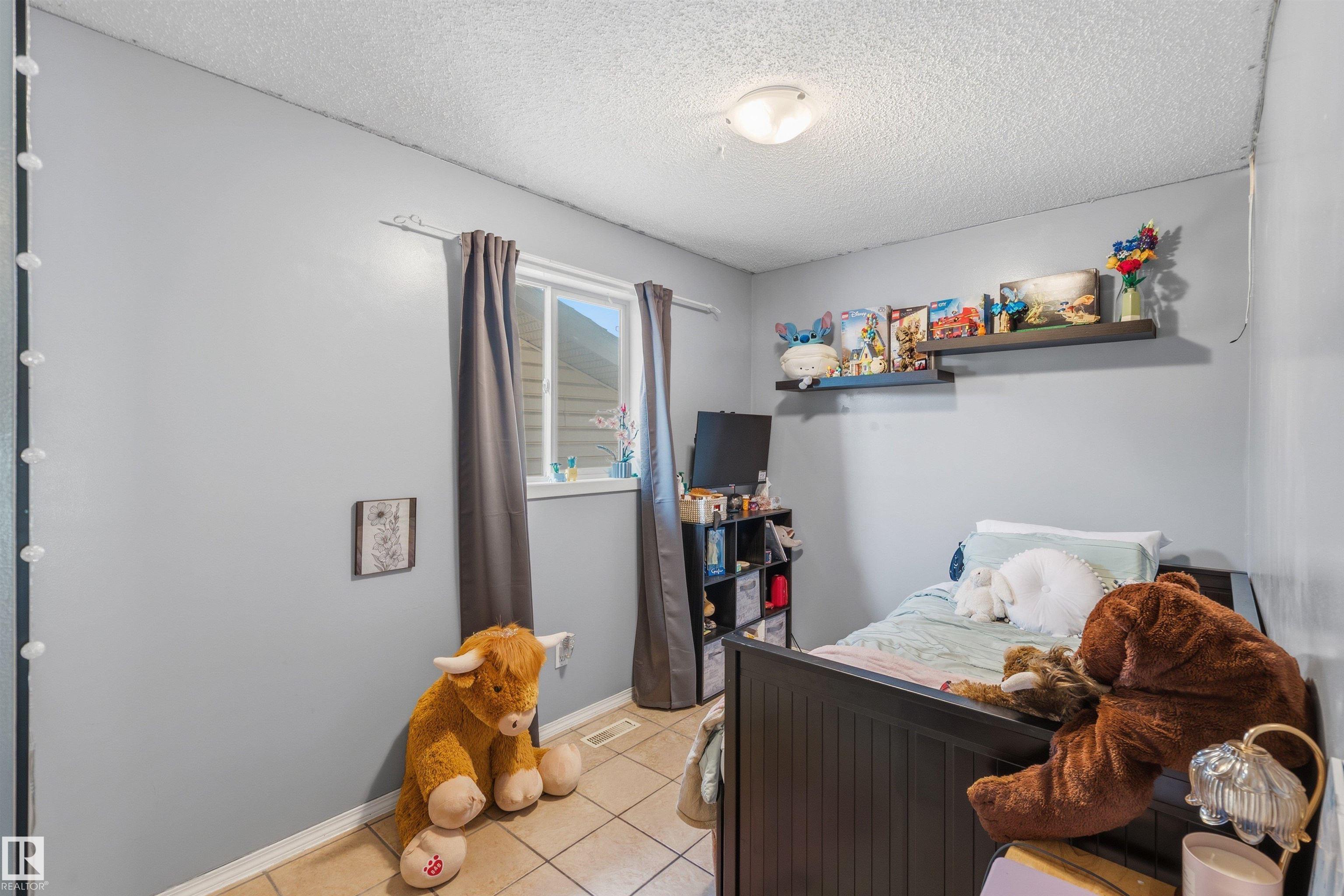 Photo 9 at 18648 57 Avenue NW, Jamieson Place, Edmonton