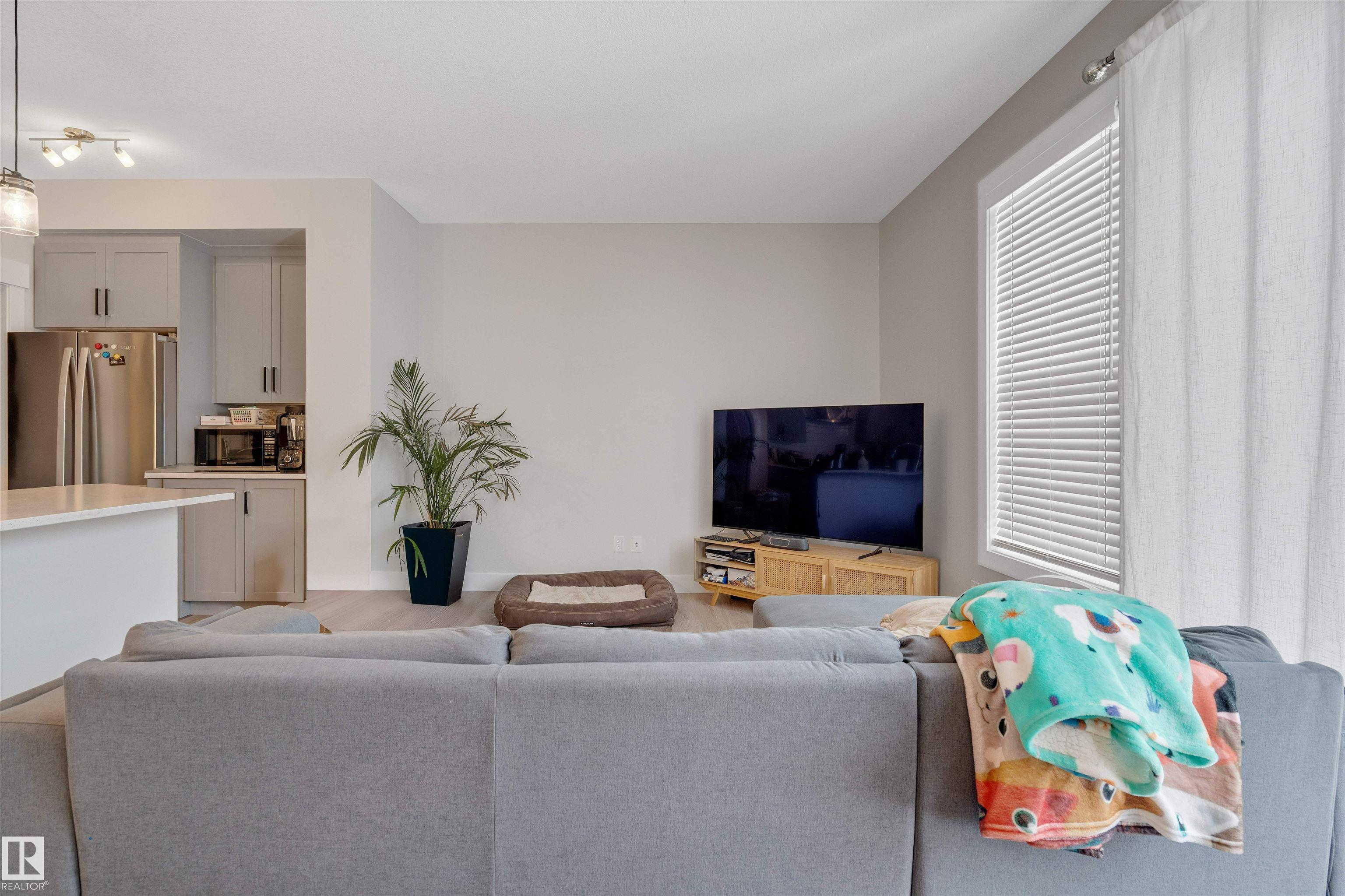 Picture for 22916 95 AV NW