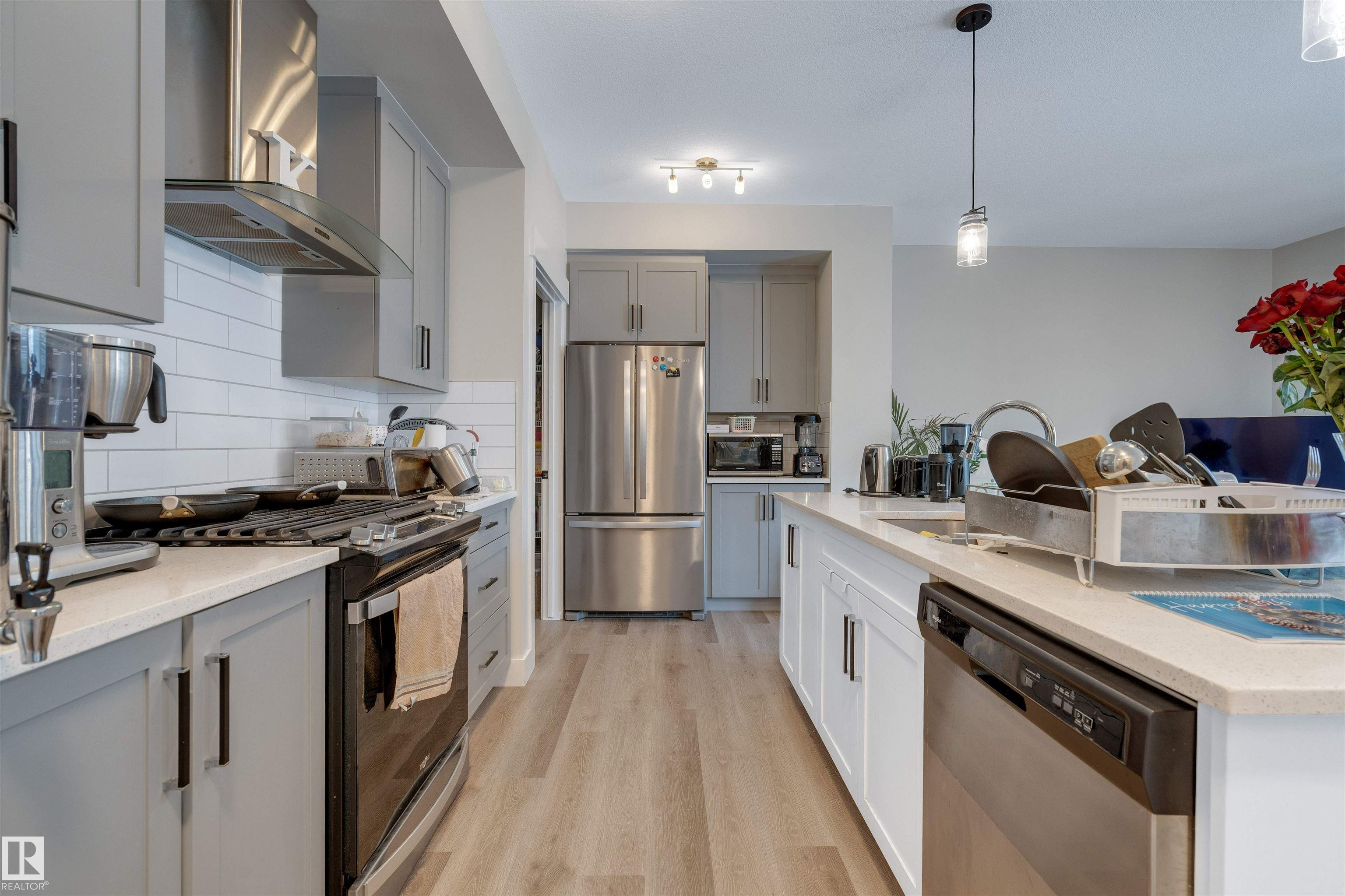 Picture for 22916 95 AV NW