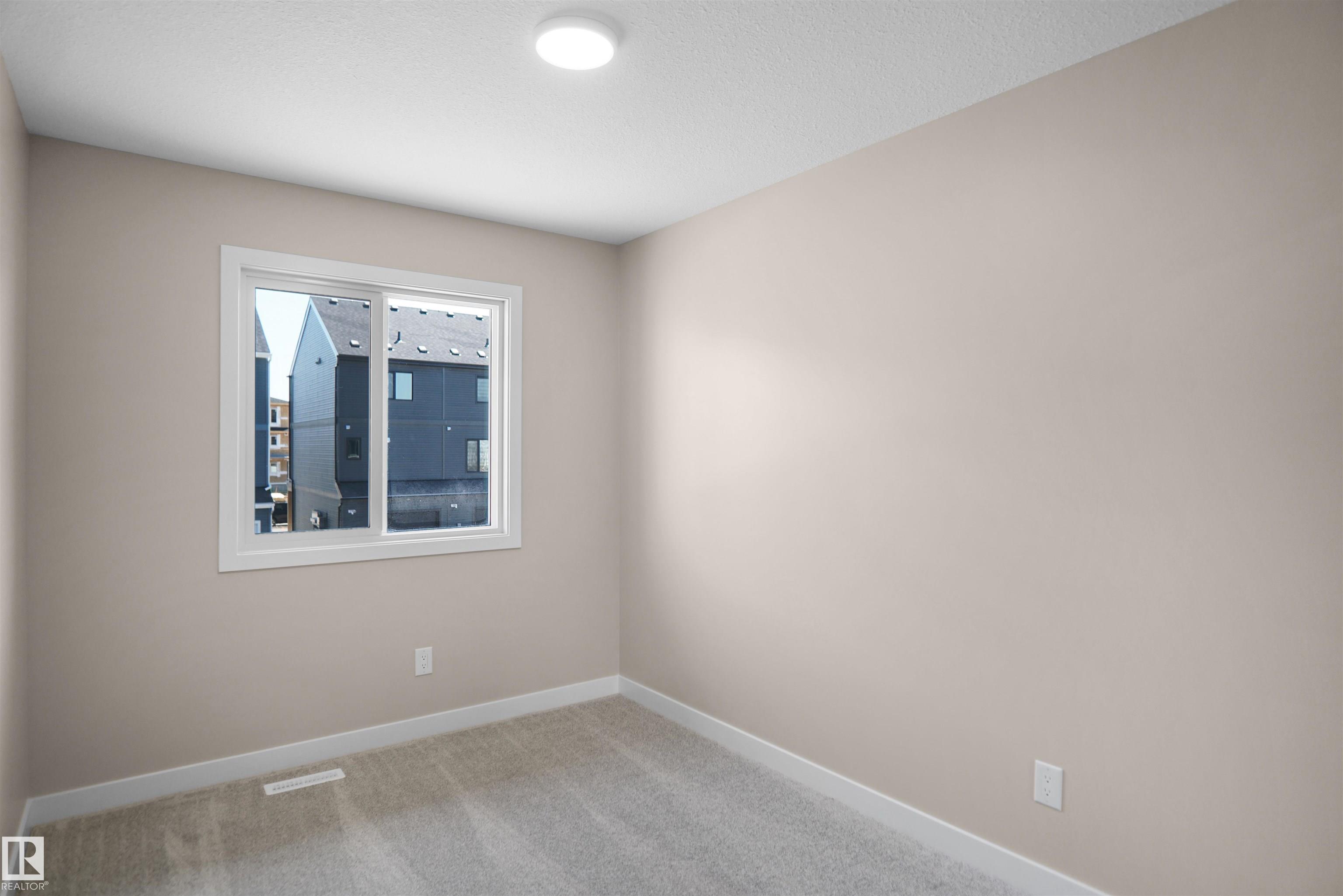 https://zimg.paragon.ice.com/ParagonImages/Property/PM/RAE/225401697/23/0/0/4fe94bc284ac017ee250a6a6170edf66/1/f48970b1473dd90592f2fd5206ec765d/225401697-B2678219-E7D0-40B8-AB5F-83E93392F2A2.JPG