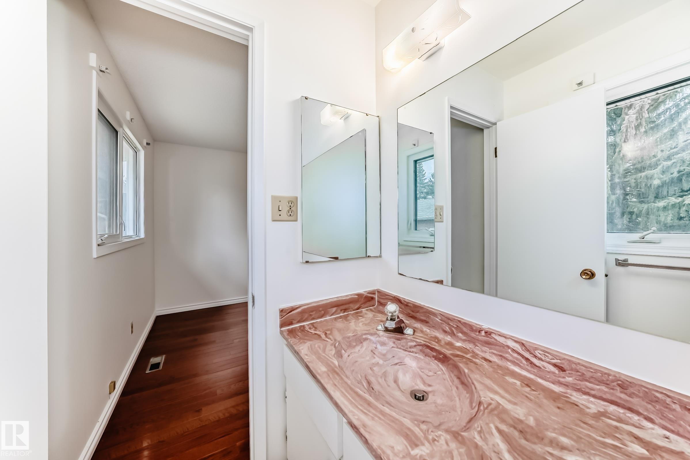 Photo 23 at 26 Gale Avenue, Glen Allan, Sherwood Park