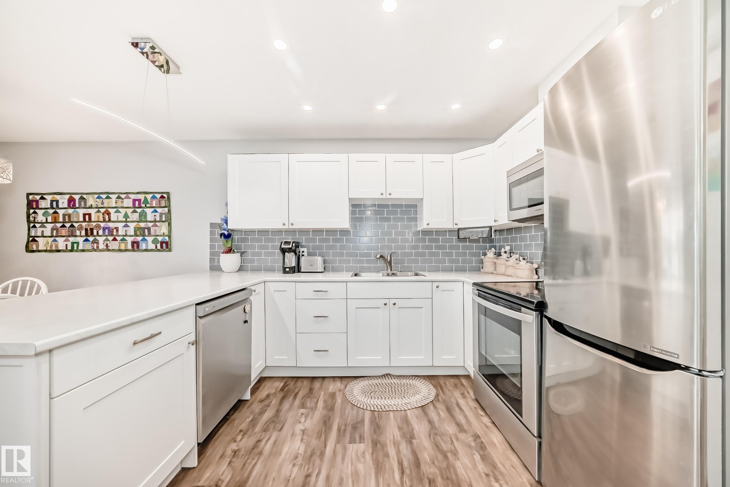 3 - 2 Georgian Way, Glen Allan, Sherwood Park