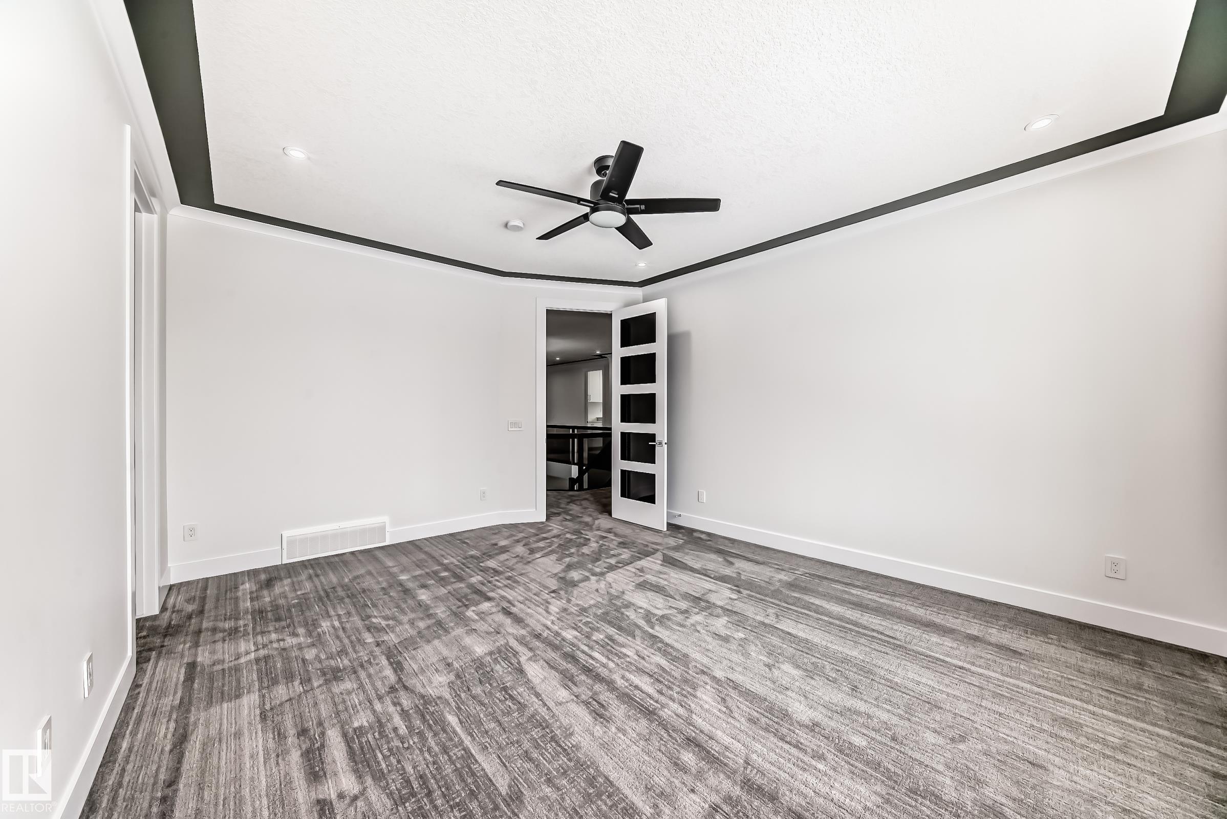 Photo 36 at 340 33 Avenue NW, Maple Crest, Edmonton