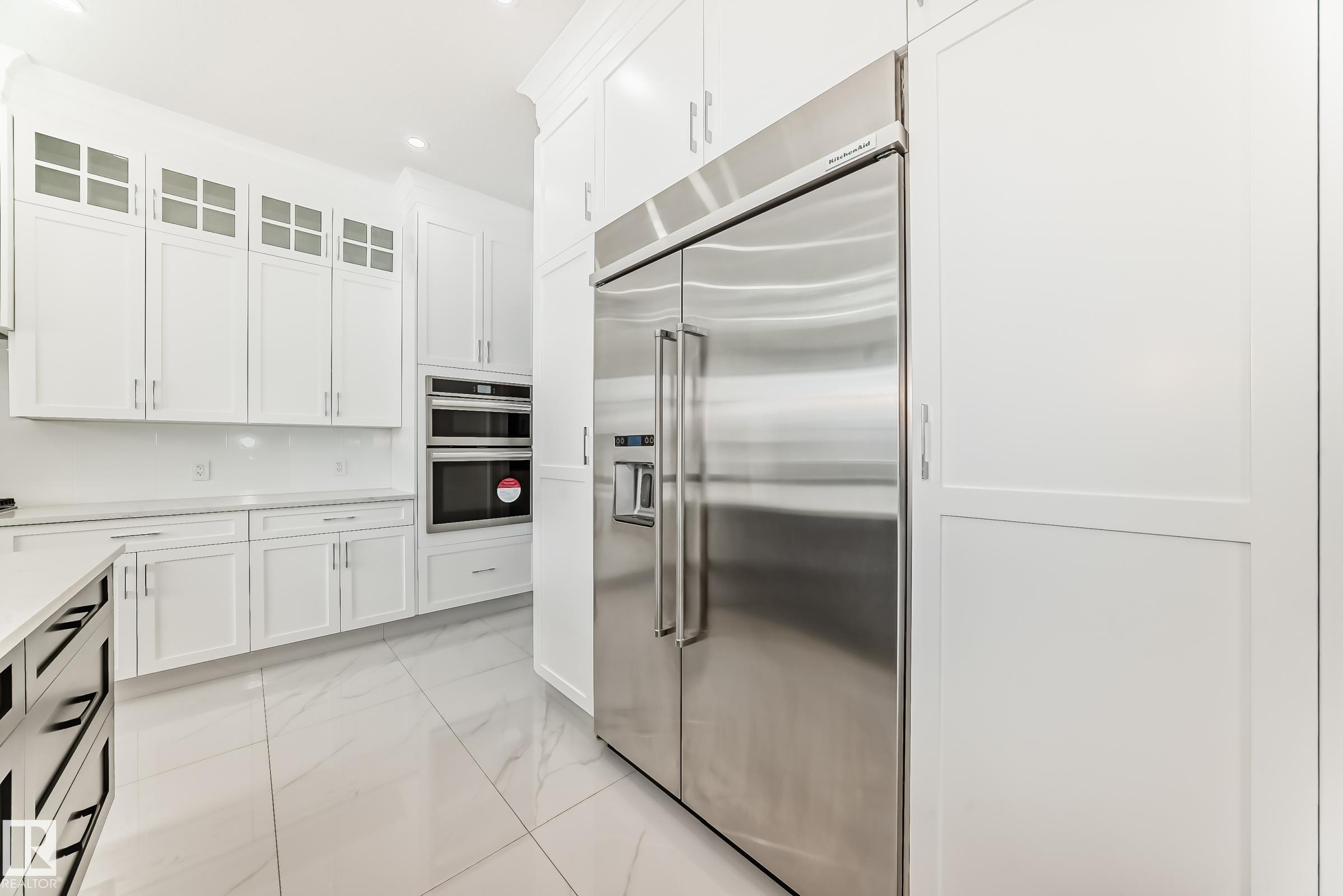 340 33 Avenue NW, Maple Crest, Edmonton