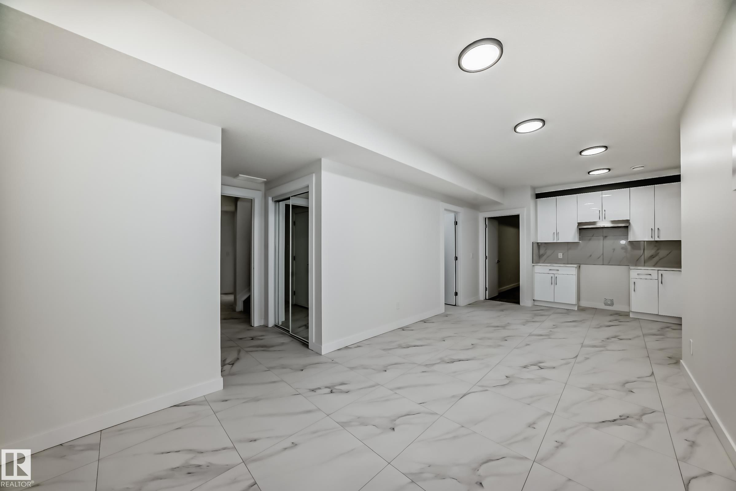 Photo 46 at 340 33 Avenue NW, Maple Crest, Edmonton